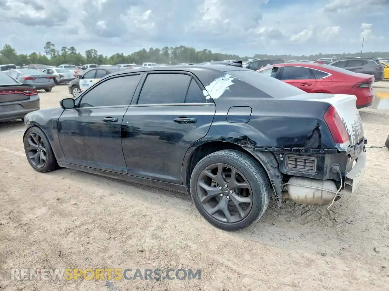 2 Photograph of a damaged car 2C3CCABG6NH232792 CHRYSLER 300 2022
