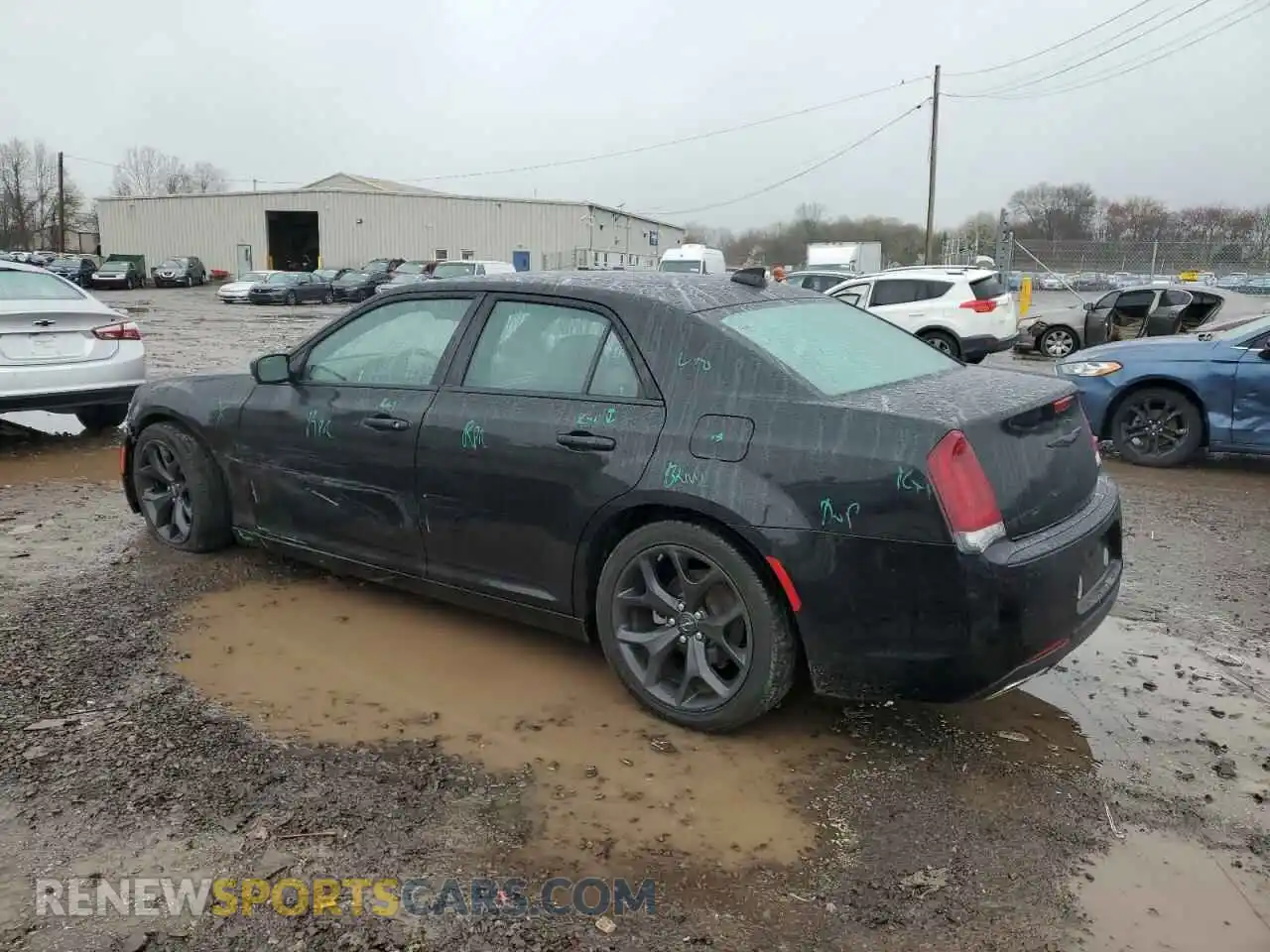 2 Photograph of a damaged car 2C3CCABG9NH135232 CHRYSLER 300 2022