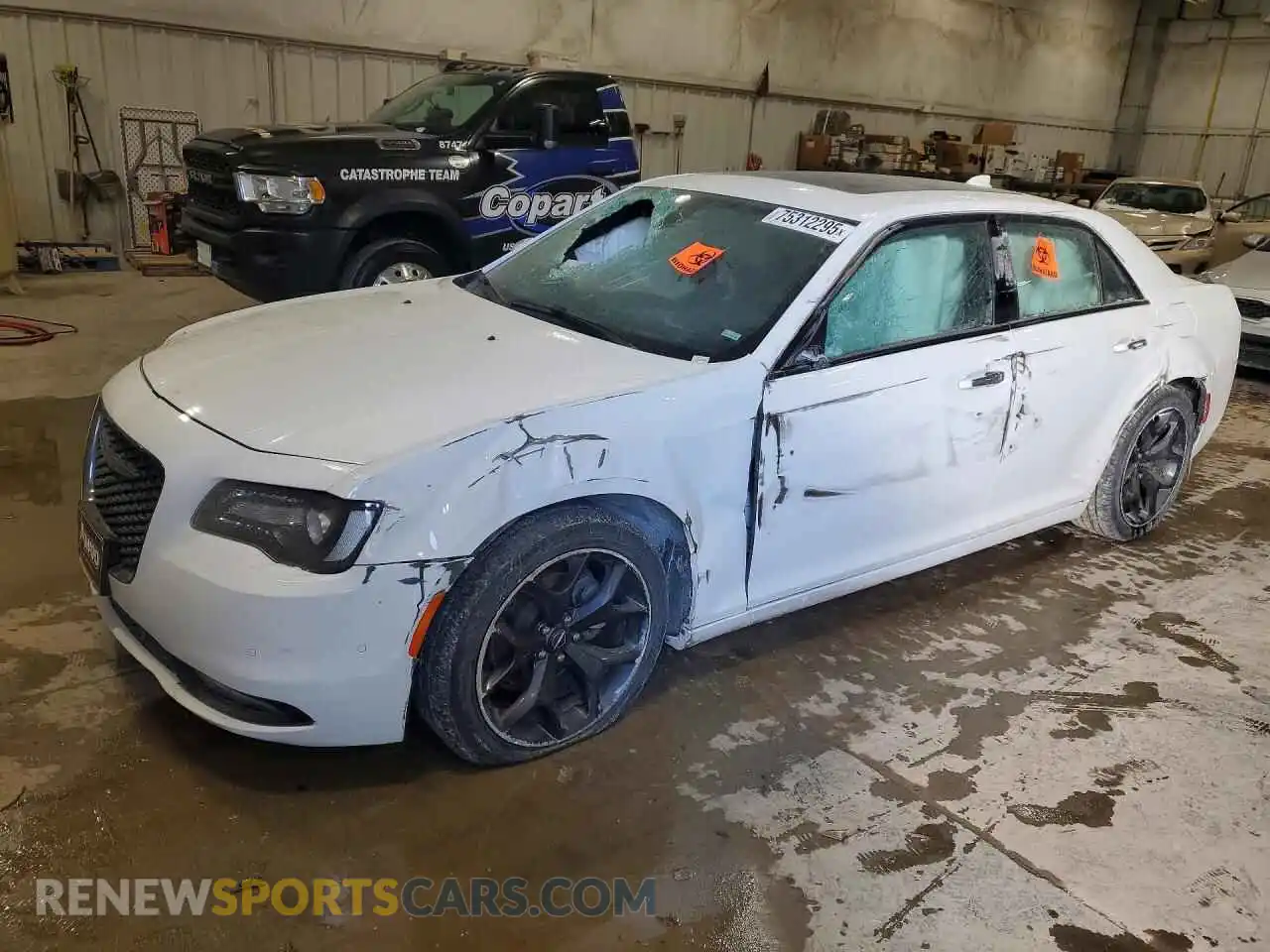 1 Photograph of a damaged car 2C3CCABG9NH186987 CHRYSLER 300 2022