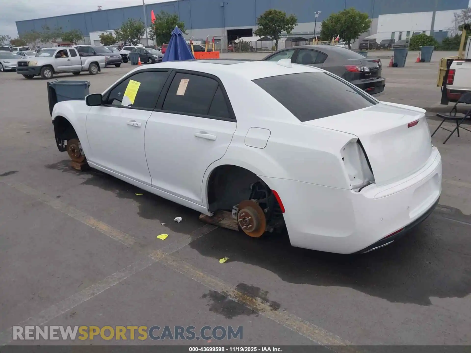 3 Photograph of a damaged car 2C3CCABGXNH167655 CHRYSLER 300 2022