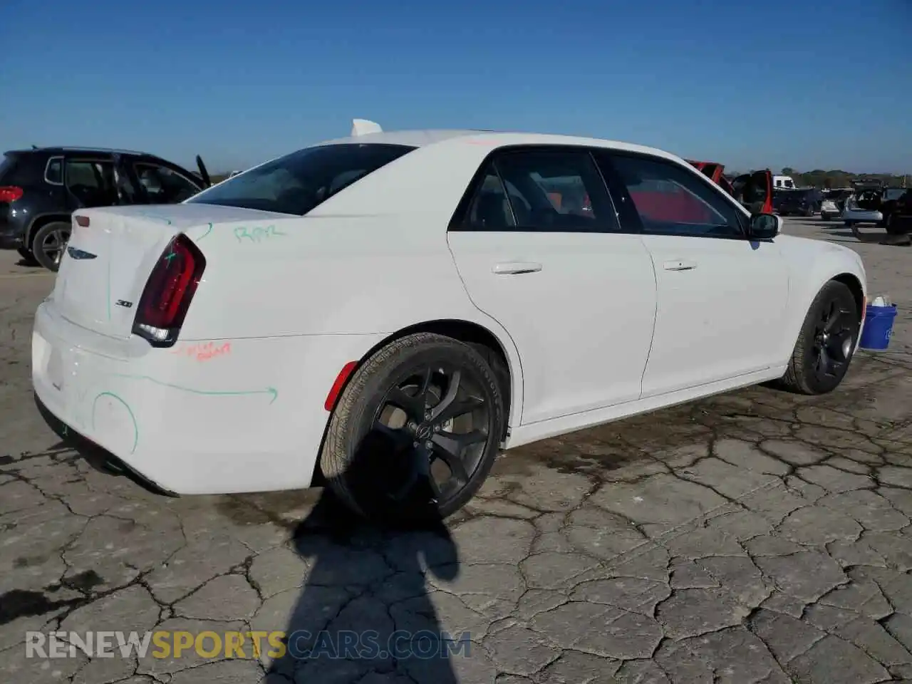 3 Photograph of a damaged car 2C3CCADG1NH163099 CHRYSLER 300 2022