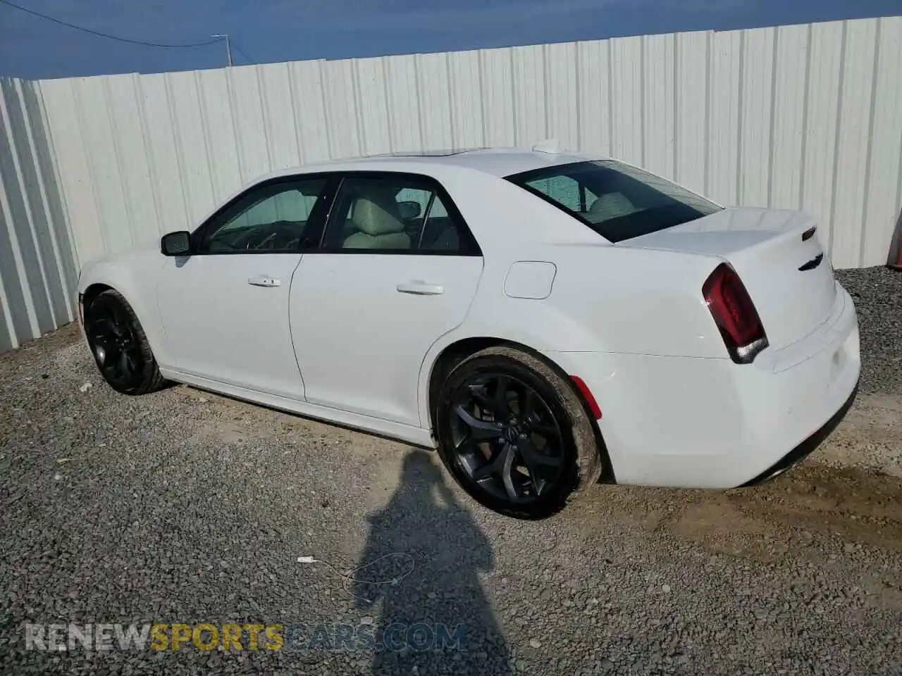 2 fotografías del automóvil dañado 2C3CCADG9NH232878 CHRYSLER 300 2022