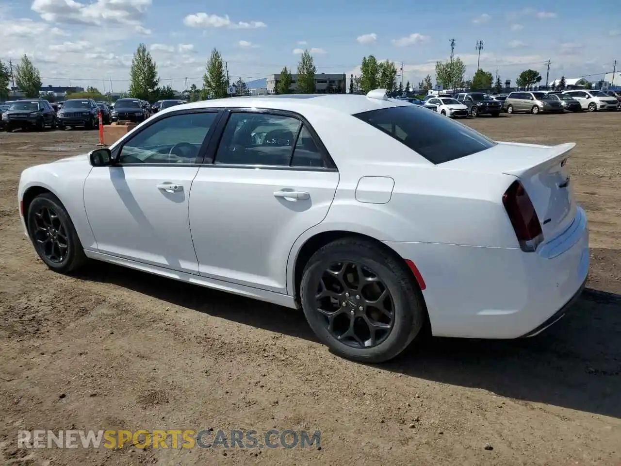 2 Photograph of a damaged car 2C3CCAGG1NH256670 CHRYSLER 300 2022