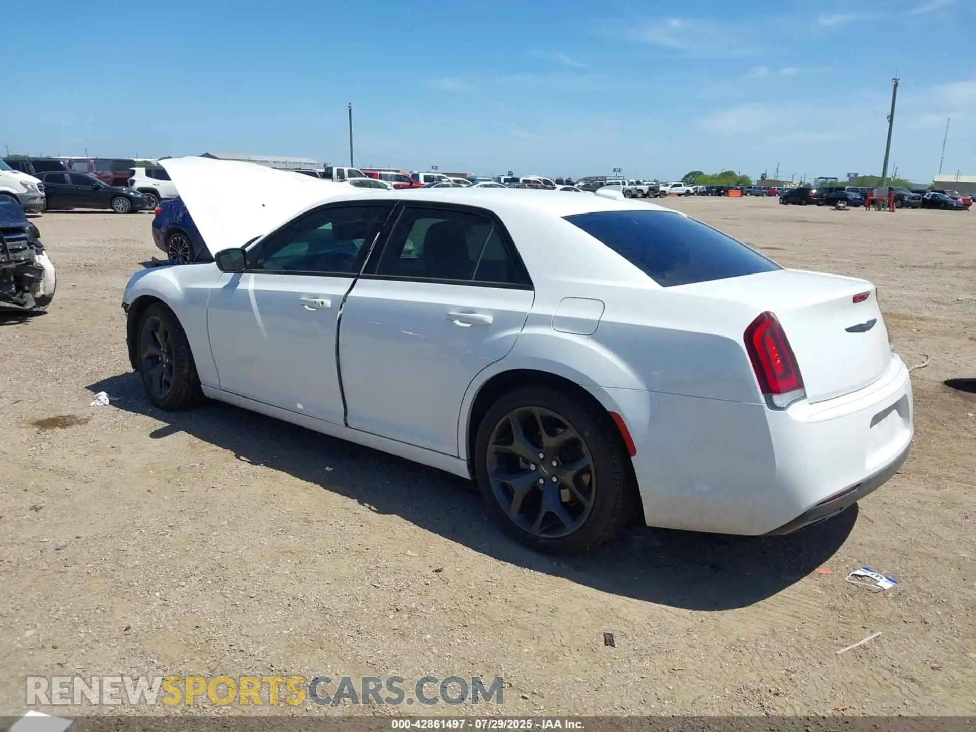 3 Photograph of a damaged car 2C3CCAAG3PH552379 CHRYSLER 300 2023