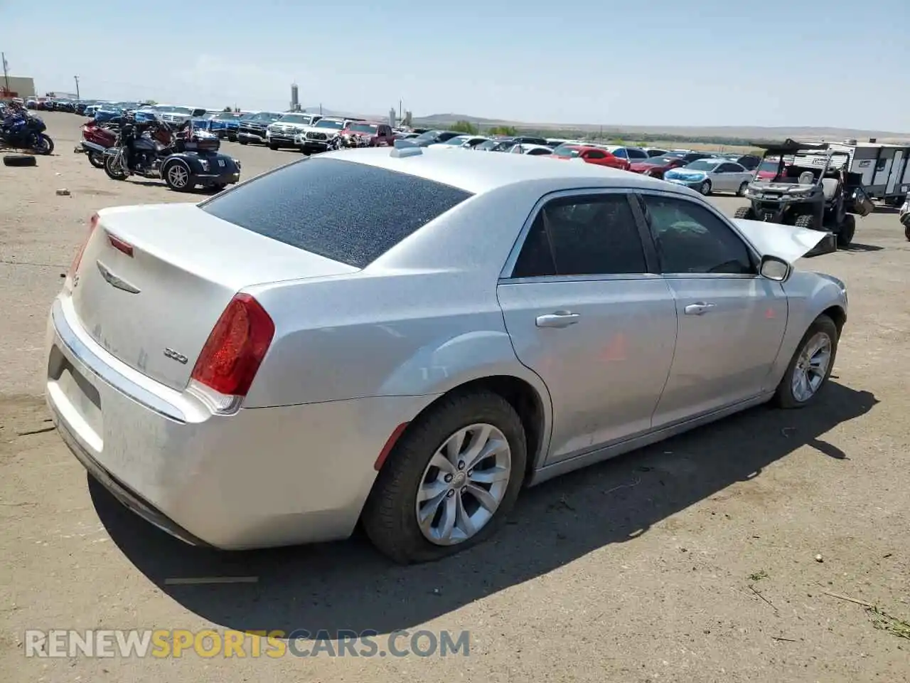 3 Photograph of a damaged car 2C3CCAAG5PH585335 CHRYSLER 300 2023