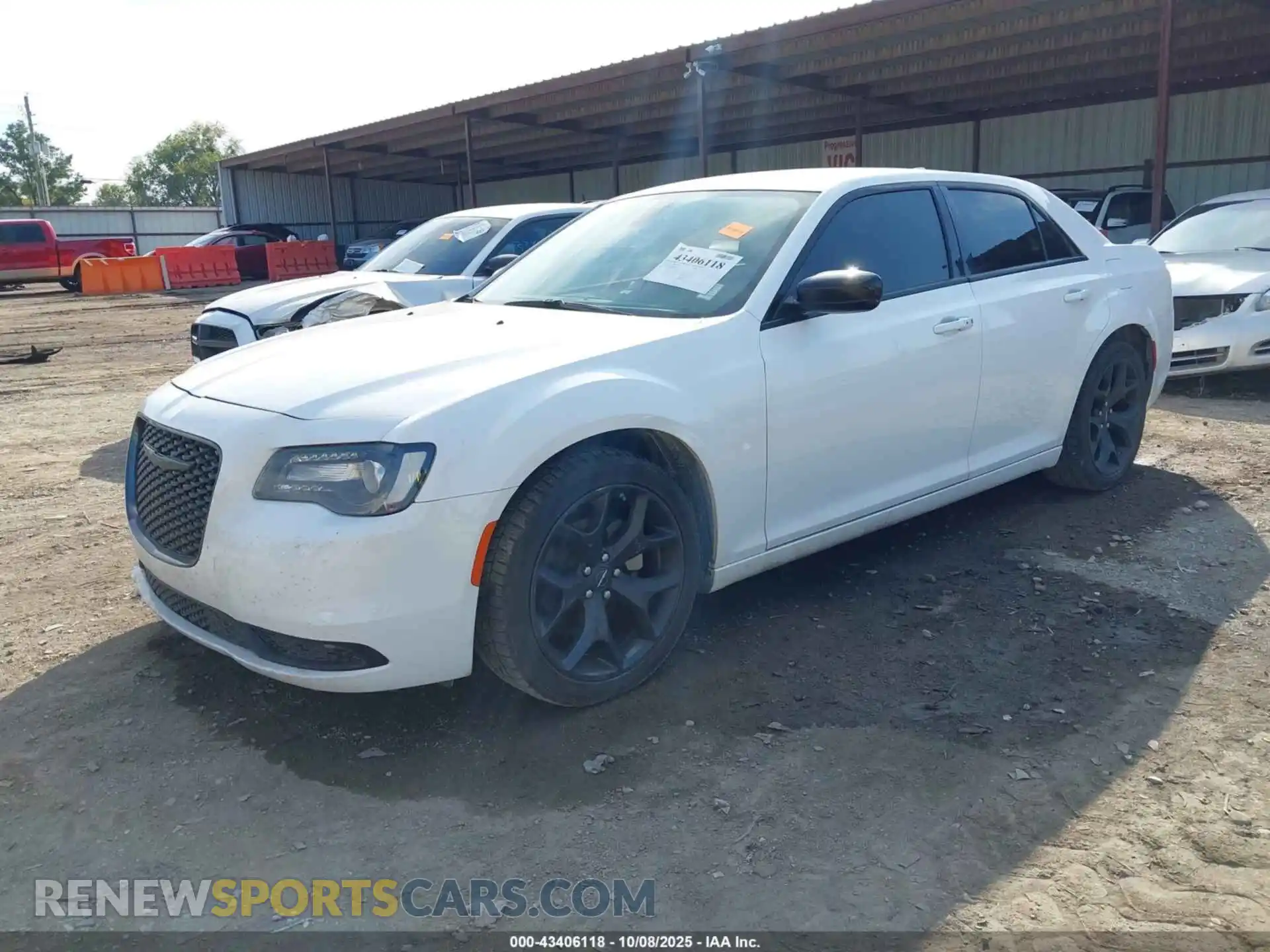 2 Photograph of a damaged car 2C3CCAAGXPH680408 CHRYSLER 300 2023