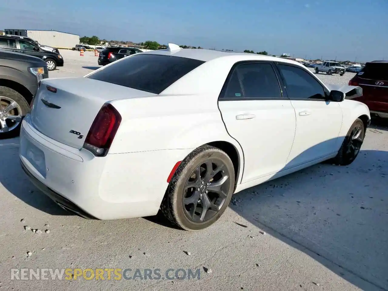 3 Photograph of a damaged car 2C3CCABG0PH613850 CHRYSLER 300 2023