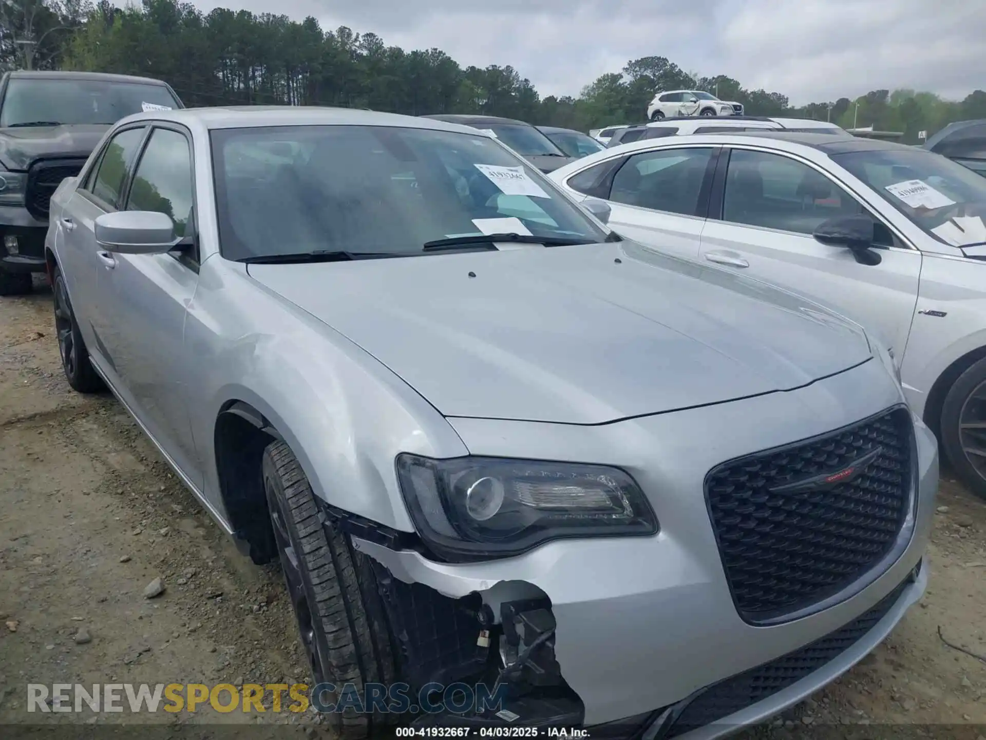 1 Photograph of a damaged car 2C3CCABG1PH565453 CHRYSLER 300 2023