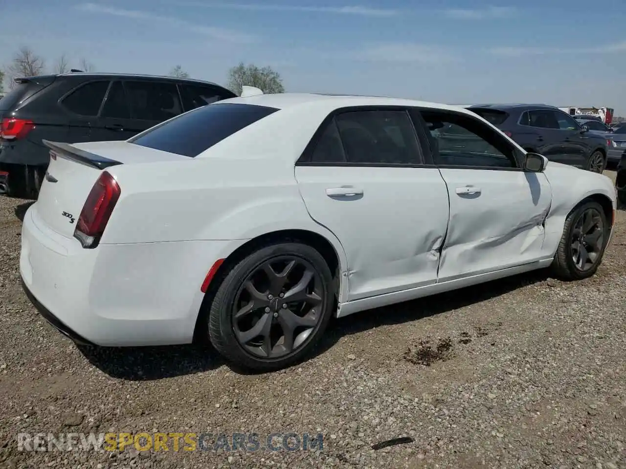 3 Photograph of a damaged car 2C3CCABG1PH605062 CHRYSLER 300 2023