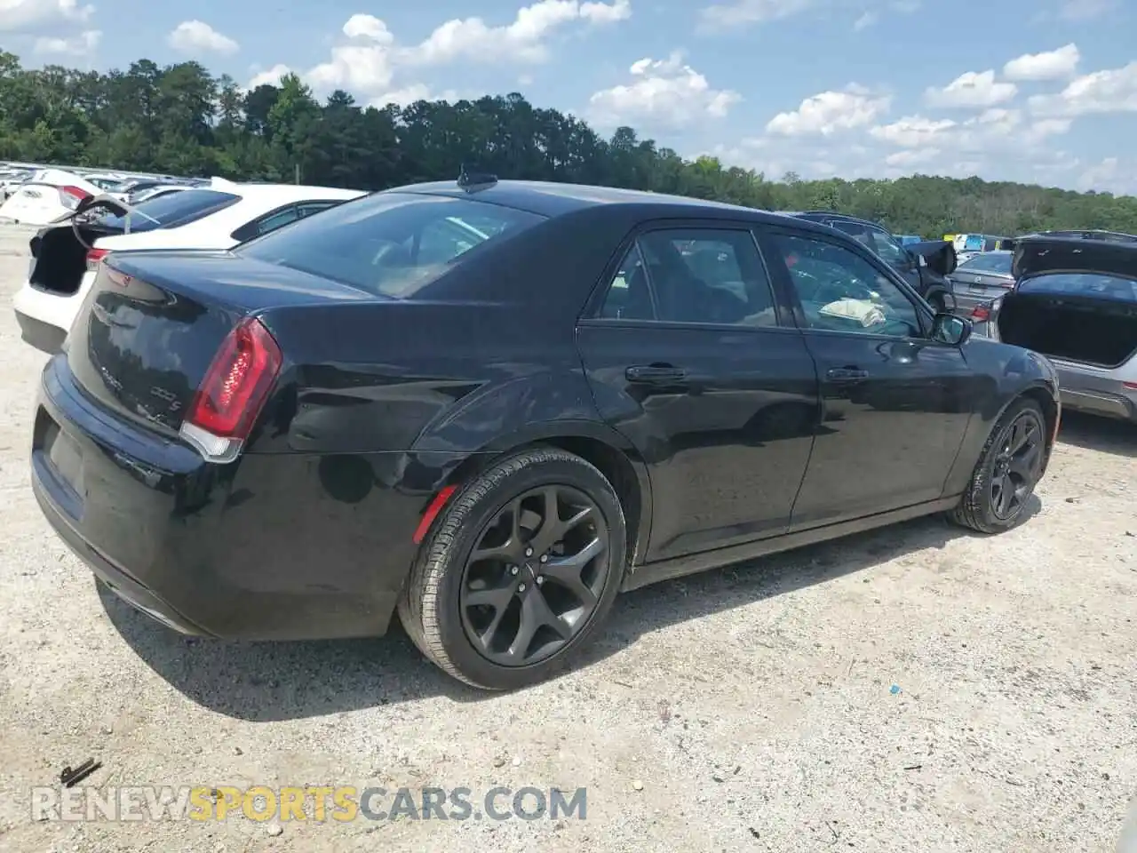 3 Photograph of a damaged car 2C3CCABG1PH637185 CHRYSLER 300 2023