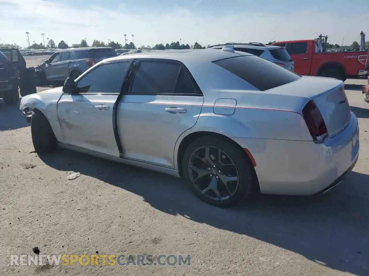 2 Photograph of a damaged car 2C3CCABG1PH641138 CHRYSLER 300 2023