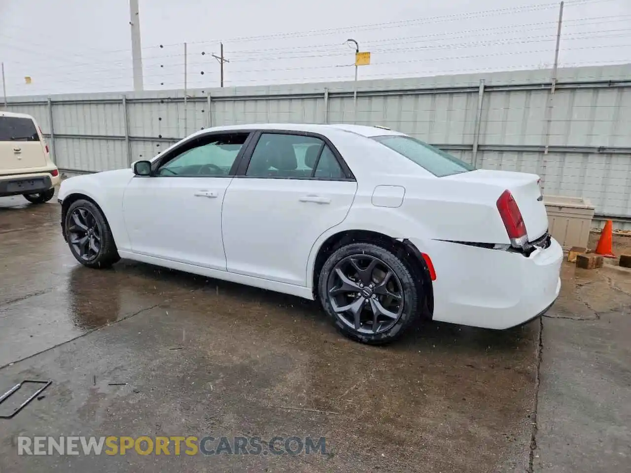 2 Photograph of a damaged car 2C3CCABG2PH537807 CHRYSLER 300 2023