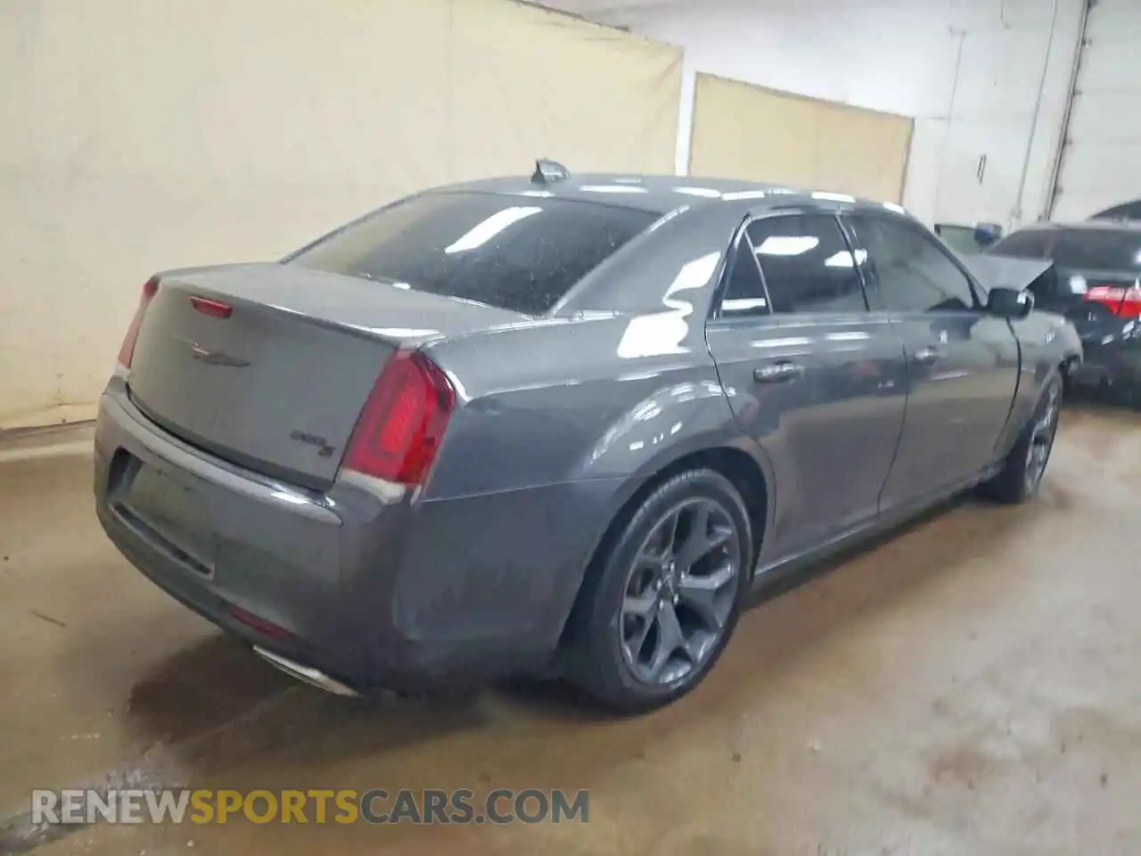 3 fotografías del automóvil dañado 2C3CCABG2PH569561 CHRYSLER 300 2023
