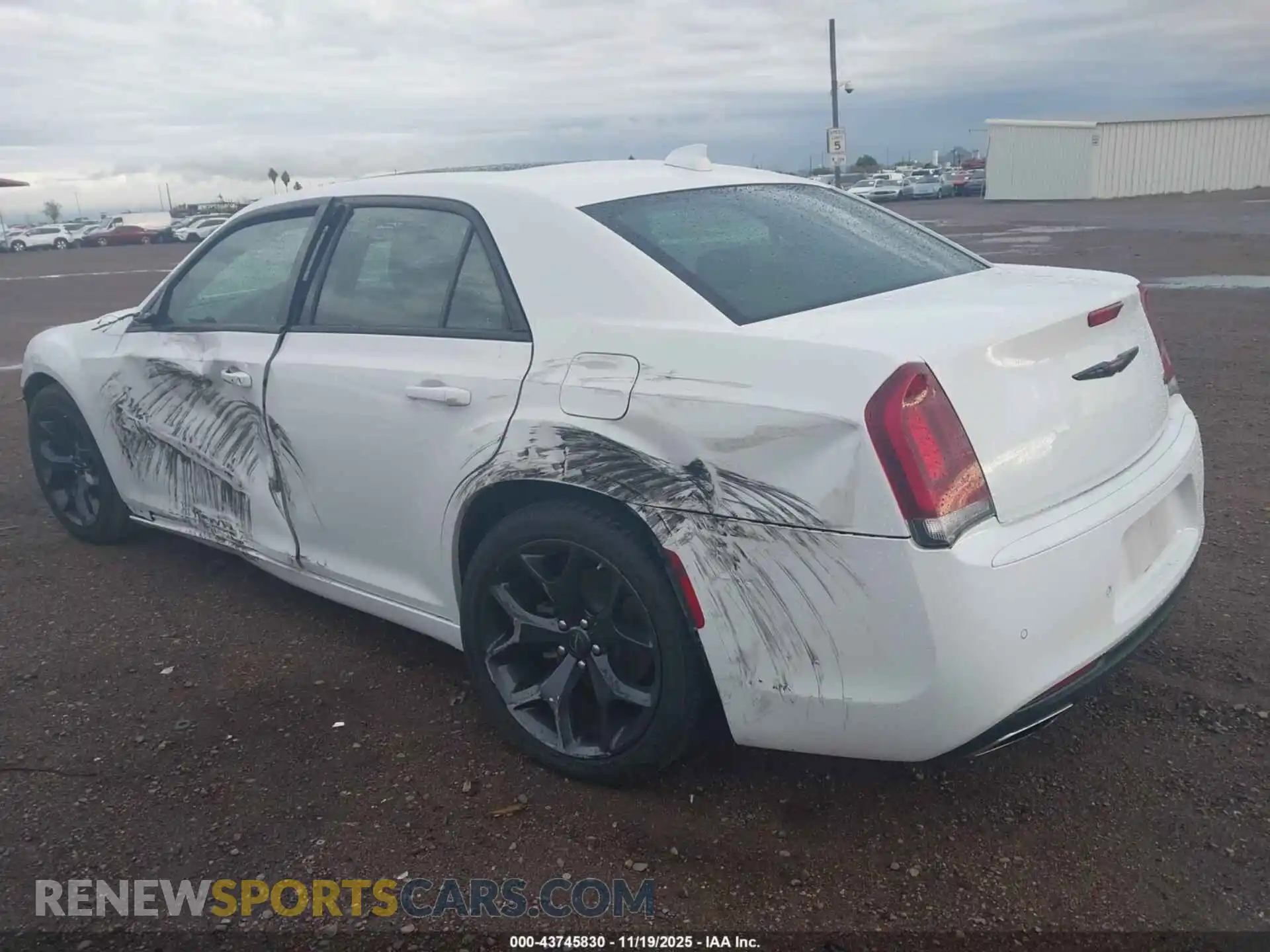 3 Photograph of a damaged car 2C3CCABG4PH641036 CHRYSLER 300 2023