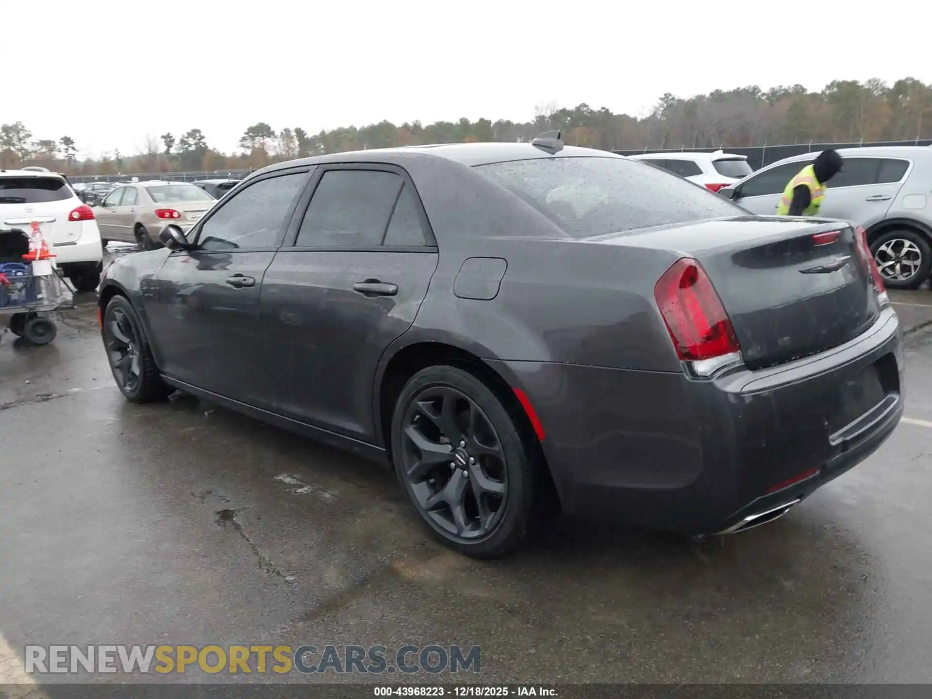 3 Photograph of a damaged car 2C3CCABG6PH620396 CHRYSLER 300 2023