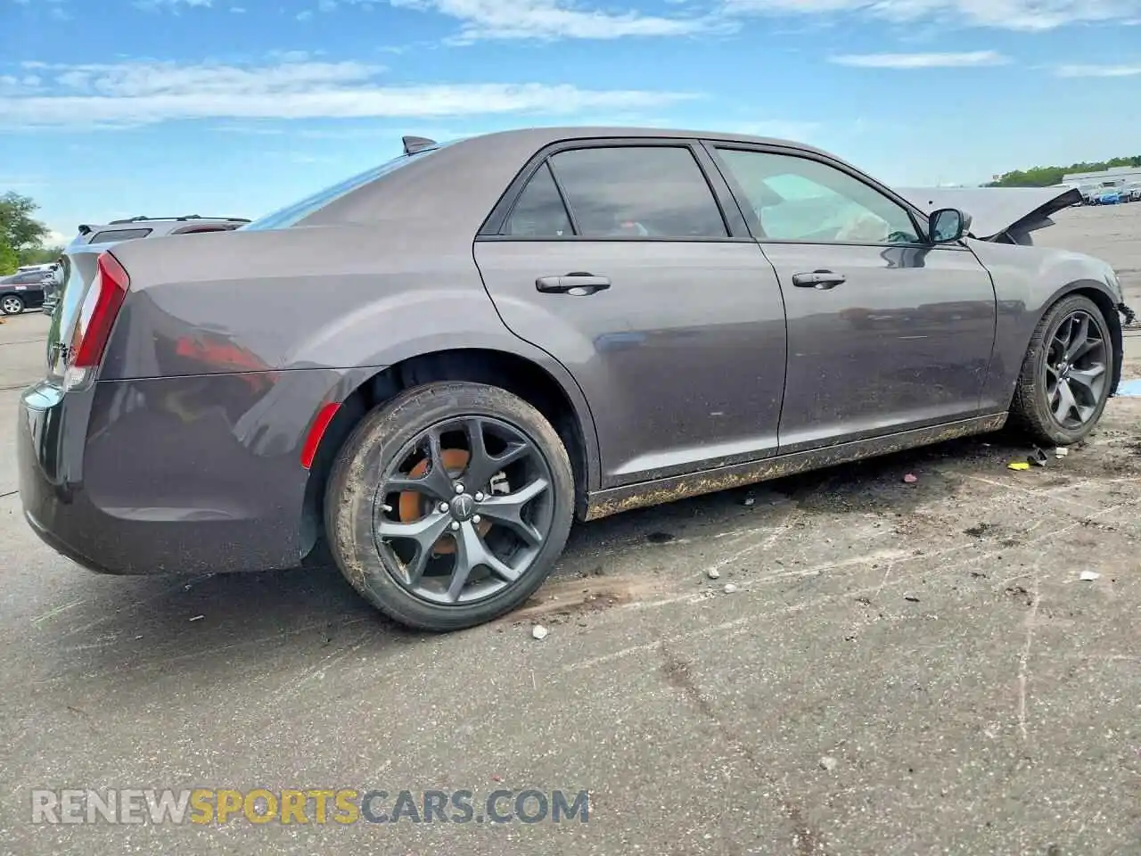 3 Photograph of a damaged car 2C3CCABG7PH565506 CHRYSLER 300 2023