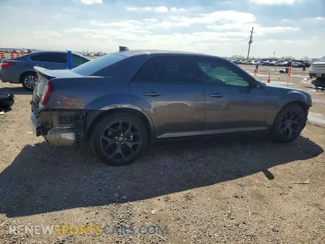3 Photograph of a damaged car 2C3CCABGXPH585216 CHRYSLER 300 2023