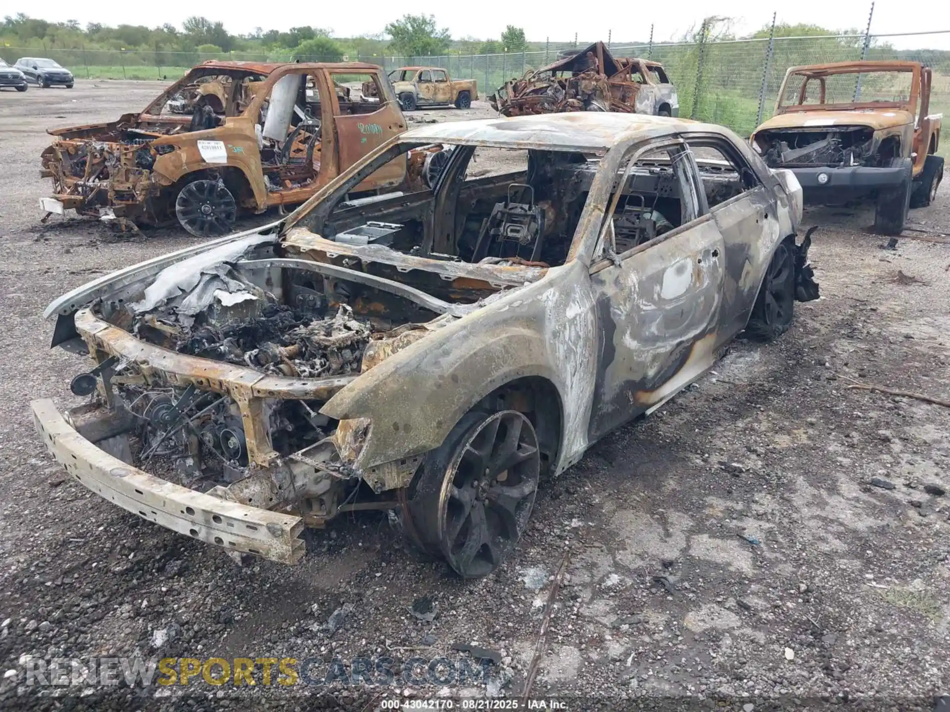 2 Photograph of a damaged car 2C3CCADG4PH517314 CHRYSLER 300 2023