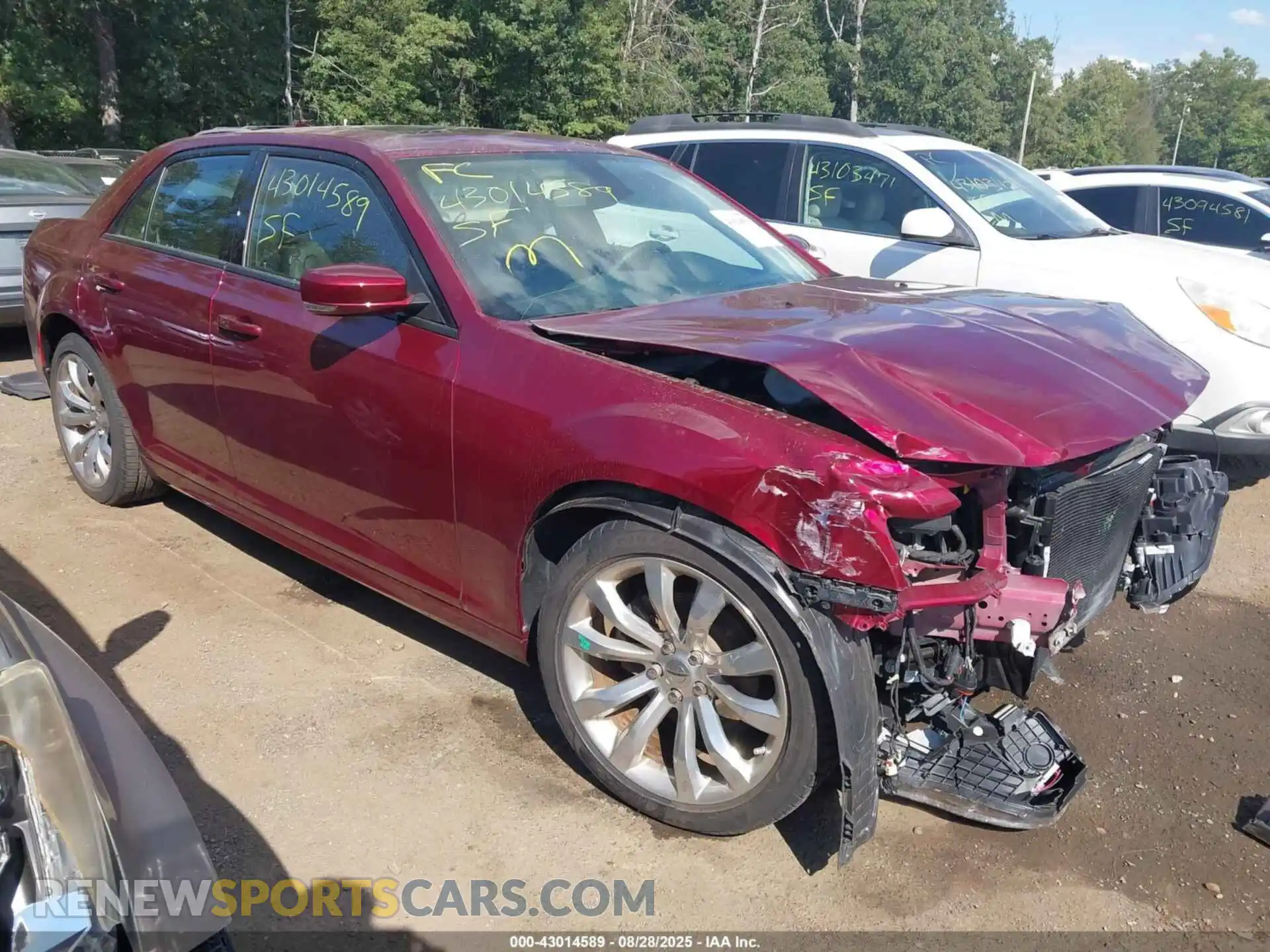 1 Photograph of a damaged car 2C3CCADG4PH556078 CHRYSLER 300 2023