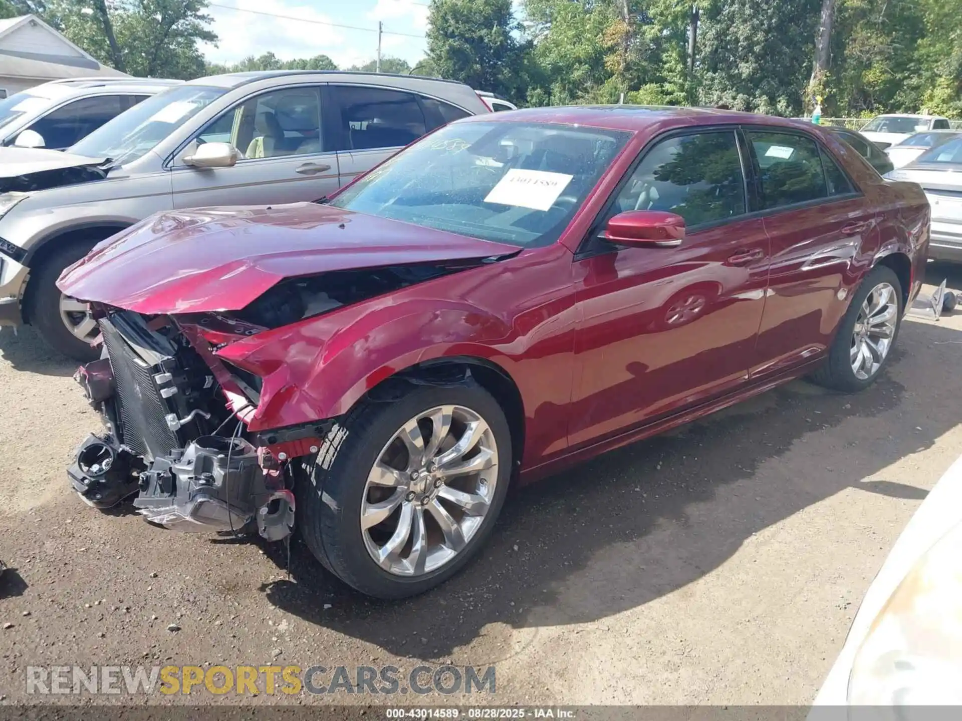 2 Photograph of a damaged car 2C3CCADG4PH556078 CHRYSLER 300 2023