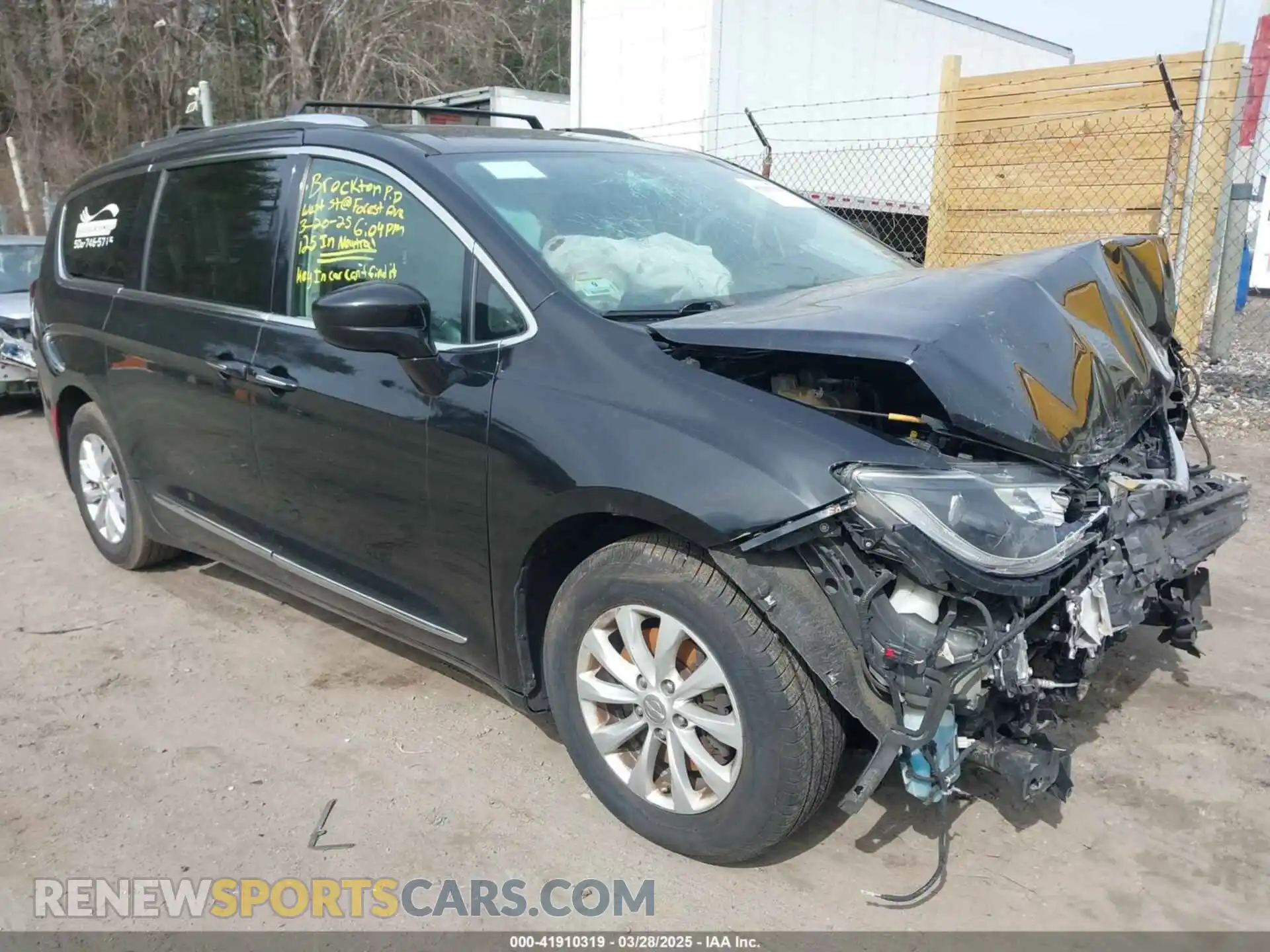 1 Photograph of a damaged car 2C4RC1BG3KR650786 CHRYSLER PACIFICA 2019