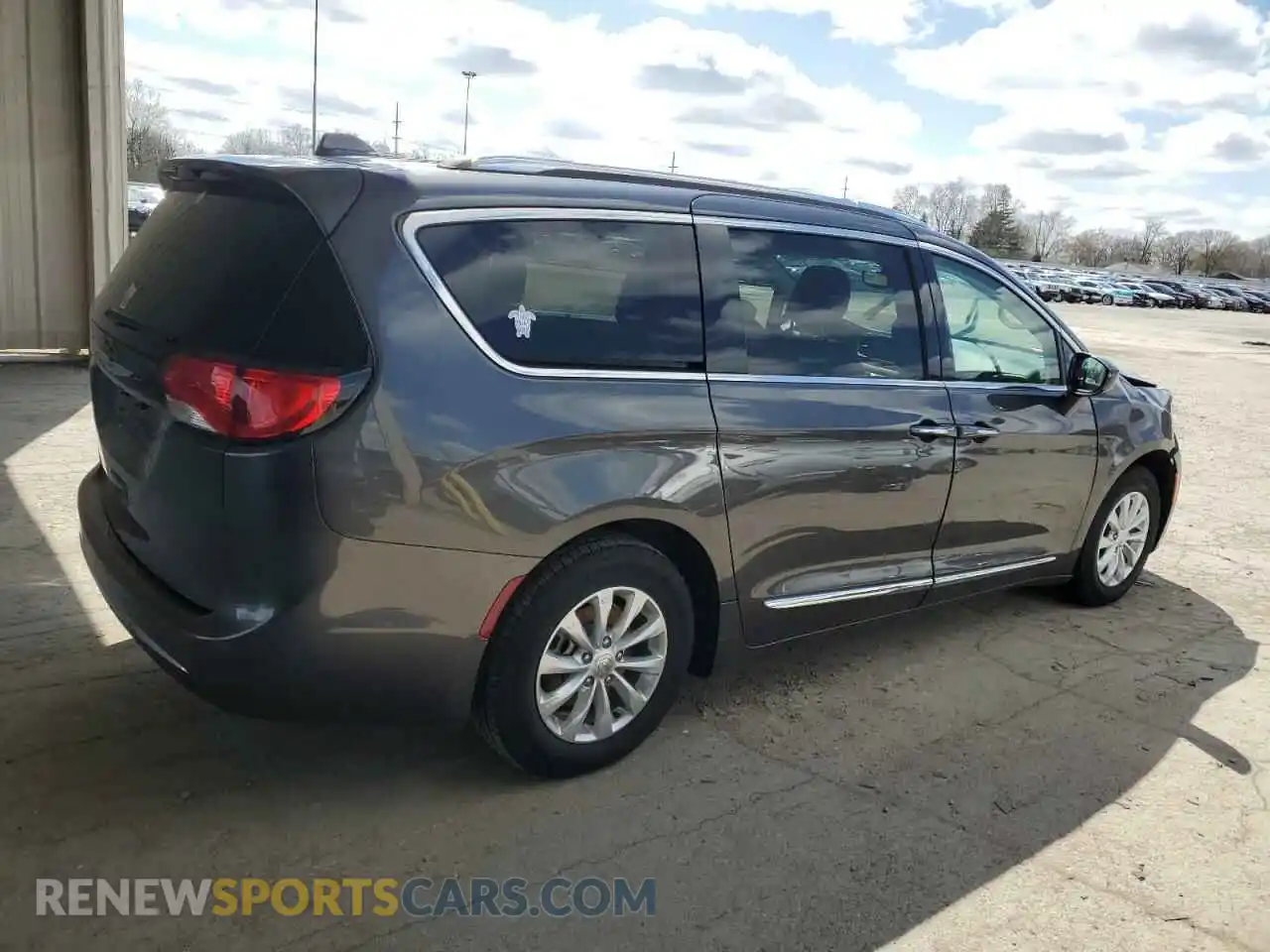 3 Photograph of a damaged car 2C4RC1BG4KR651557 CHRYSLER PACIFICA 2019