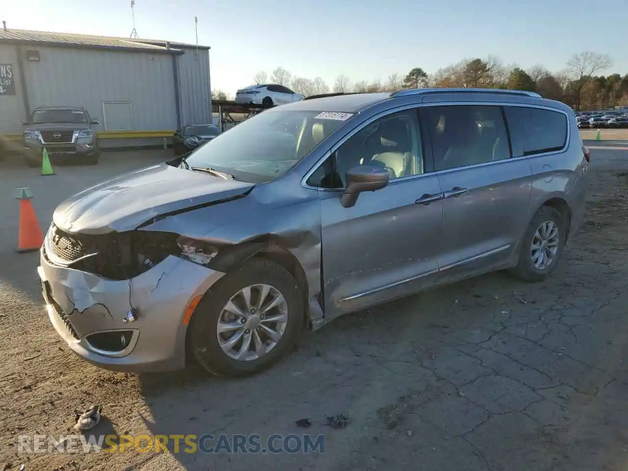 1 Photograph of a damaged car 2C4RC1BG6KR539827 CHRYSLER PACIFICA 2019