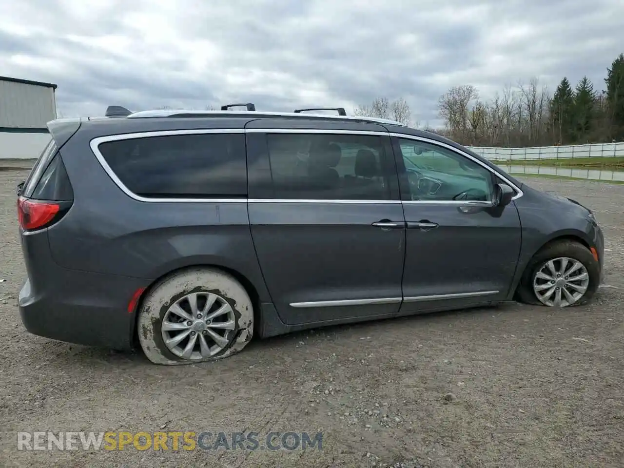 3 Photograph of a damaged car 2C4RC1BG9KR550272 CHRYSLER PACIFICA 2019