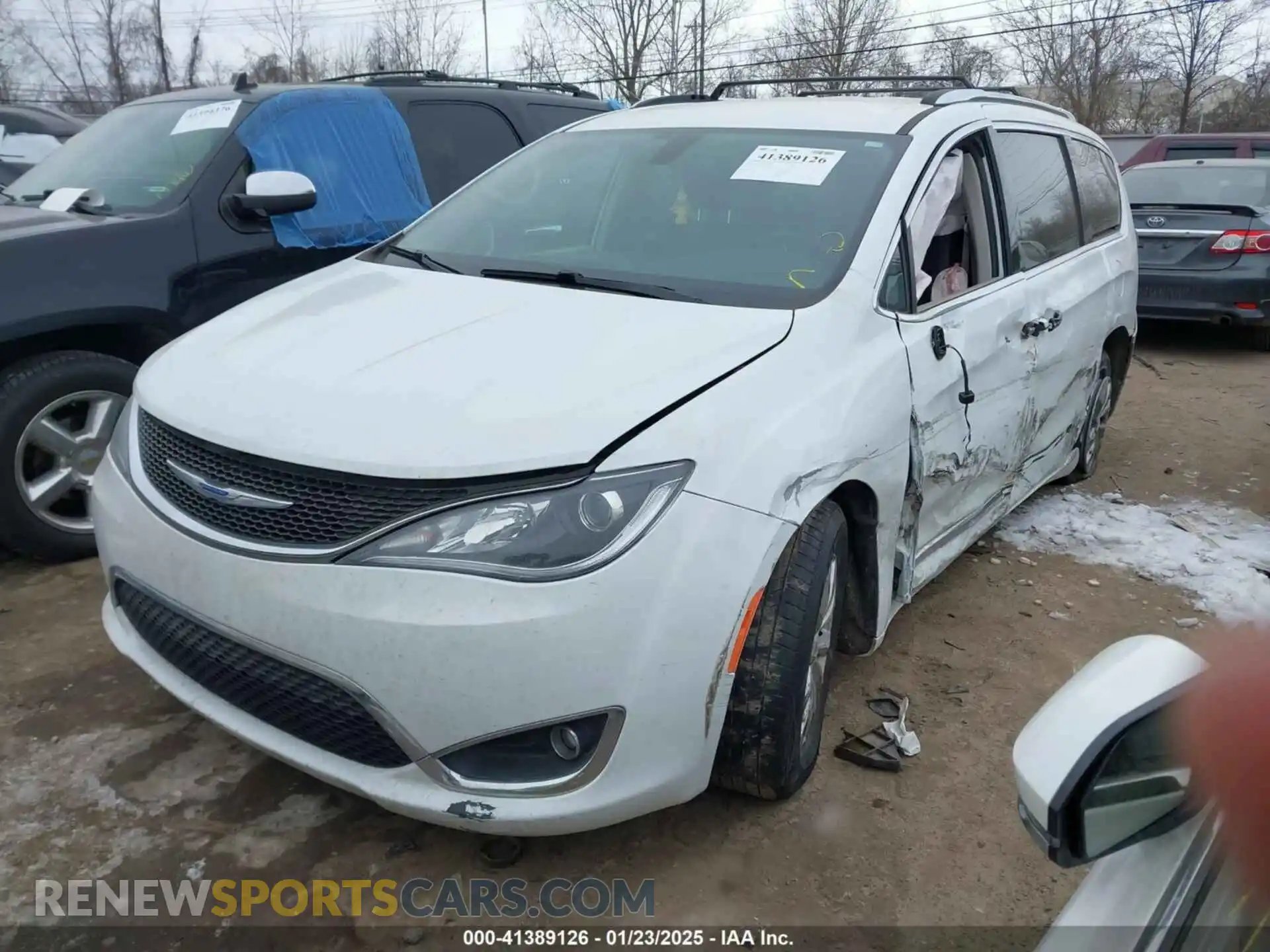 2 Фотография поврежденного автомобиля 2C4RC1BGXKR539653 CHRYSLER PACIFICA 2019
