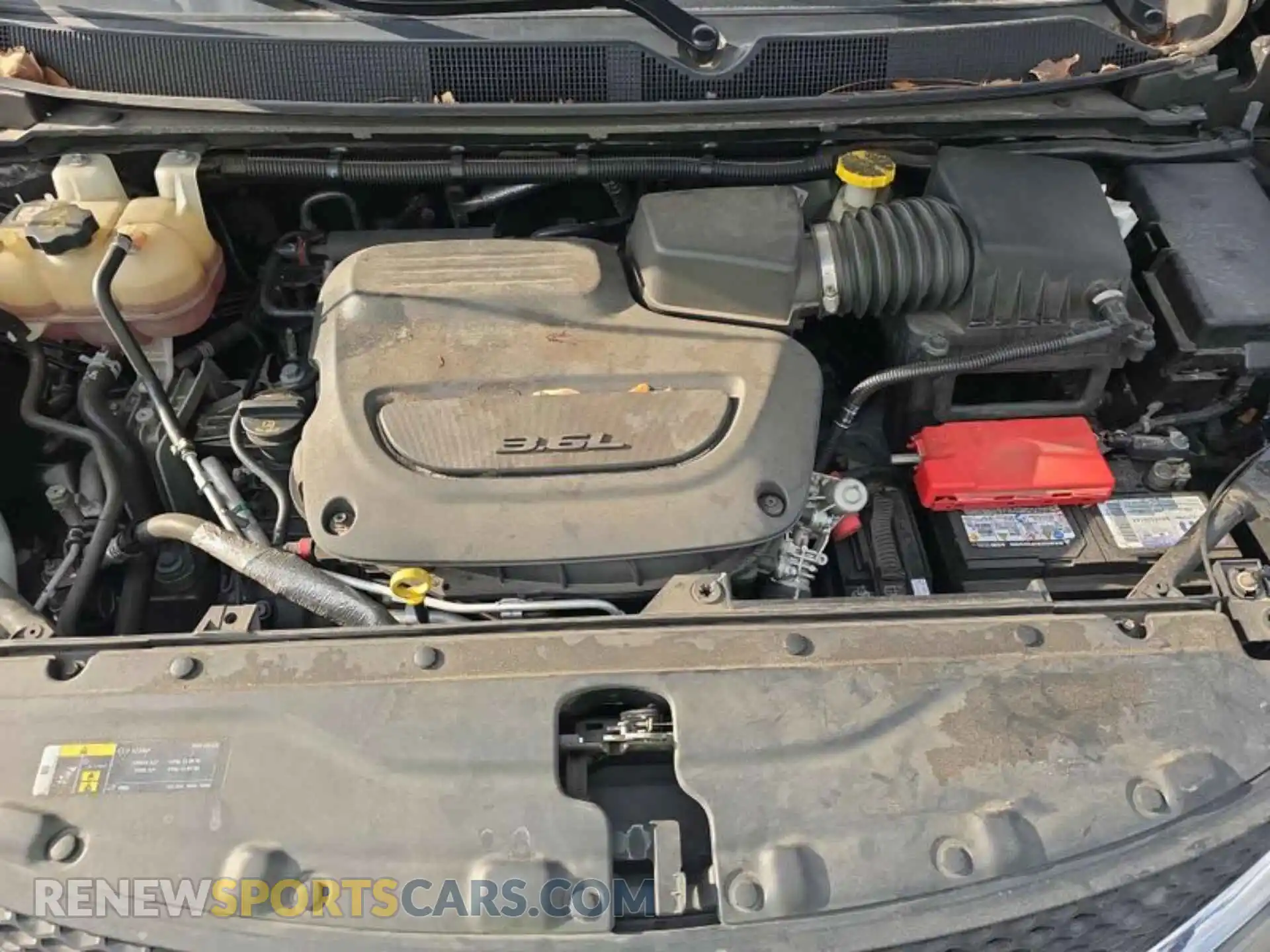 2 fotografías del automóvil dañado 2C4RC1DG4KR702052 CHRYSLER PACIFICA 2019