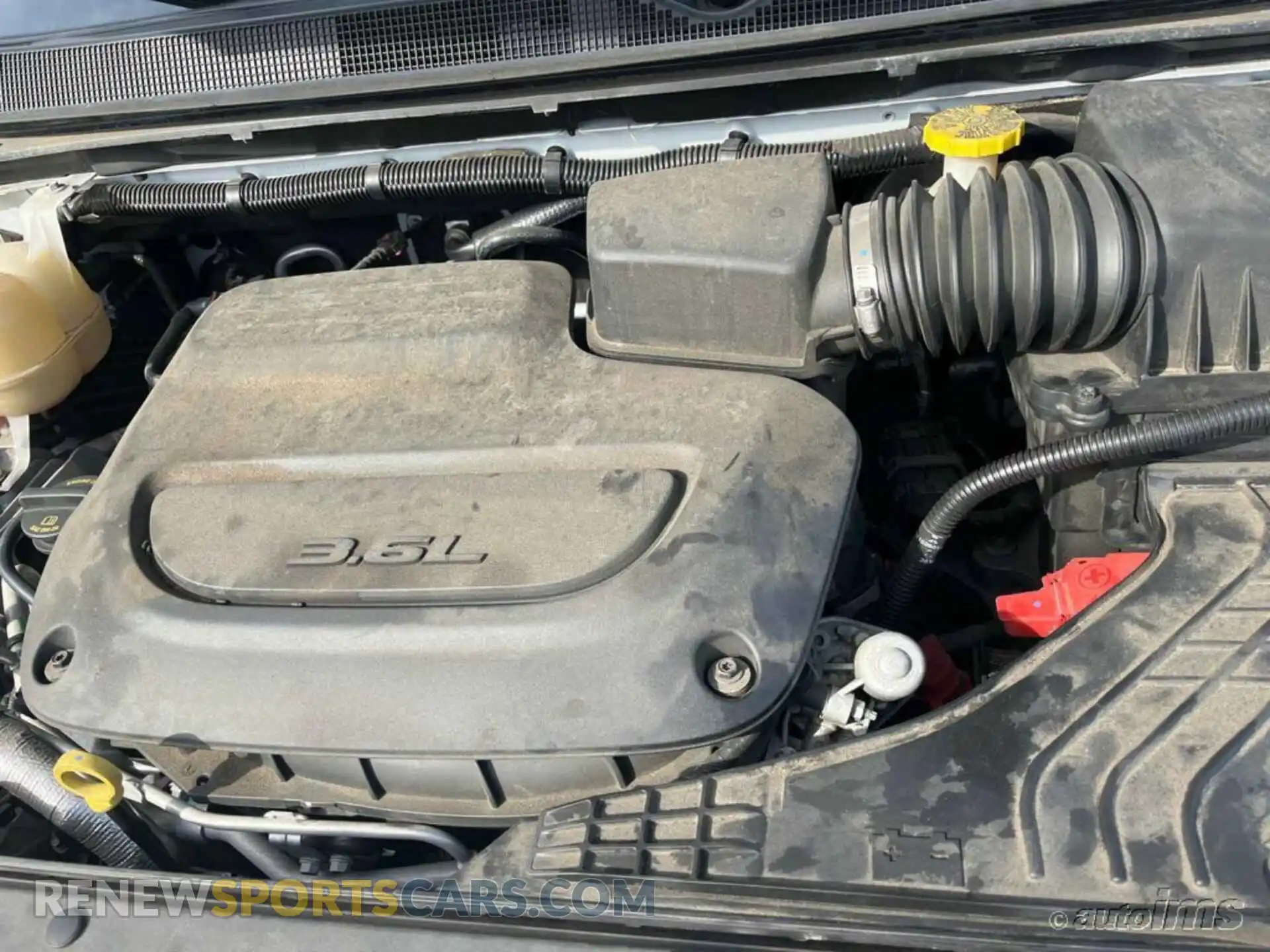 3 Photograph of a damaged car 2C4RC1DG6KR666140 CHRYSLER PACIFICA 2019