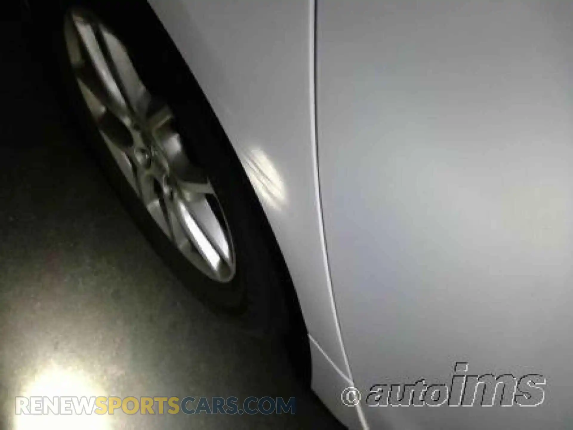 2 Photograph of a damaged car 2C4RC1DG8KR556142 CHRYSLER PACIFICA 2019