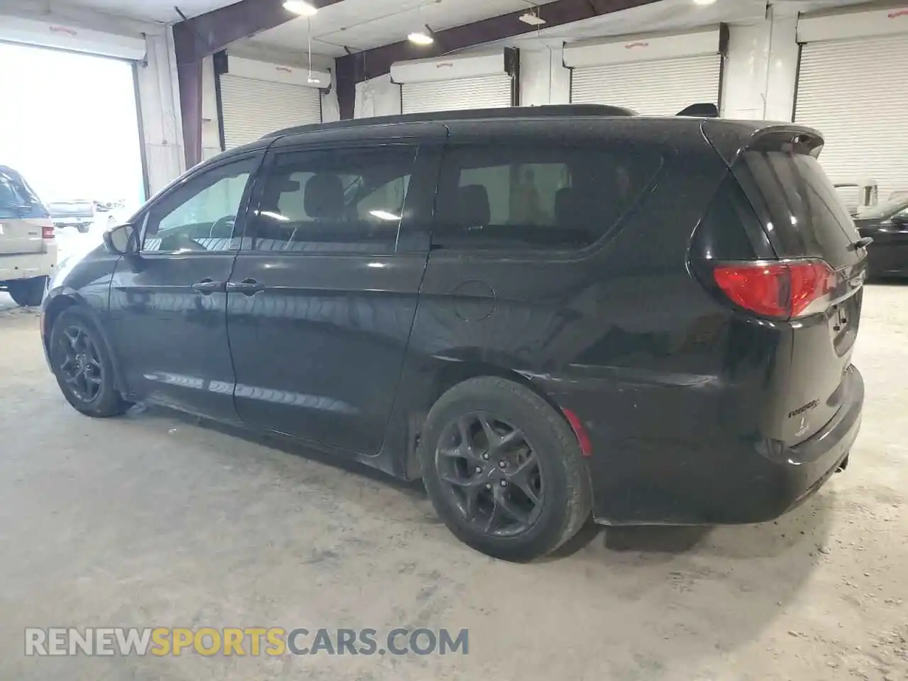2 Photograph of a damaged car 2C4RC1EG8KR569360 CHRYSLER PACIFICA 2019