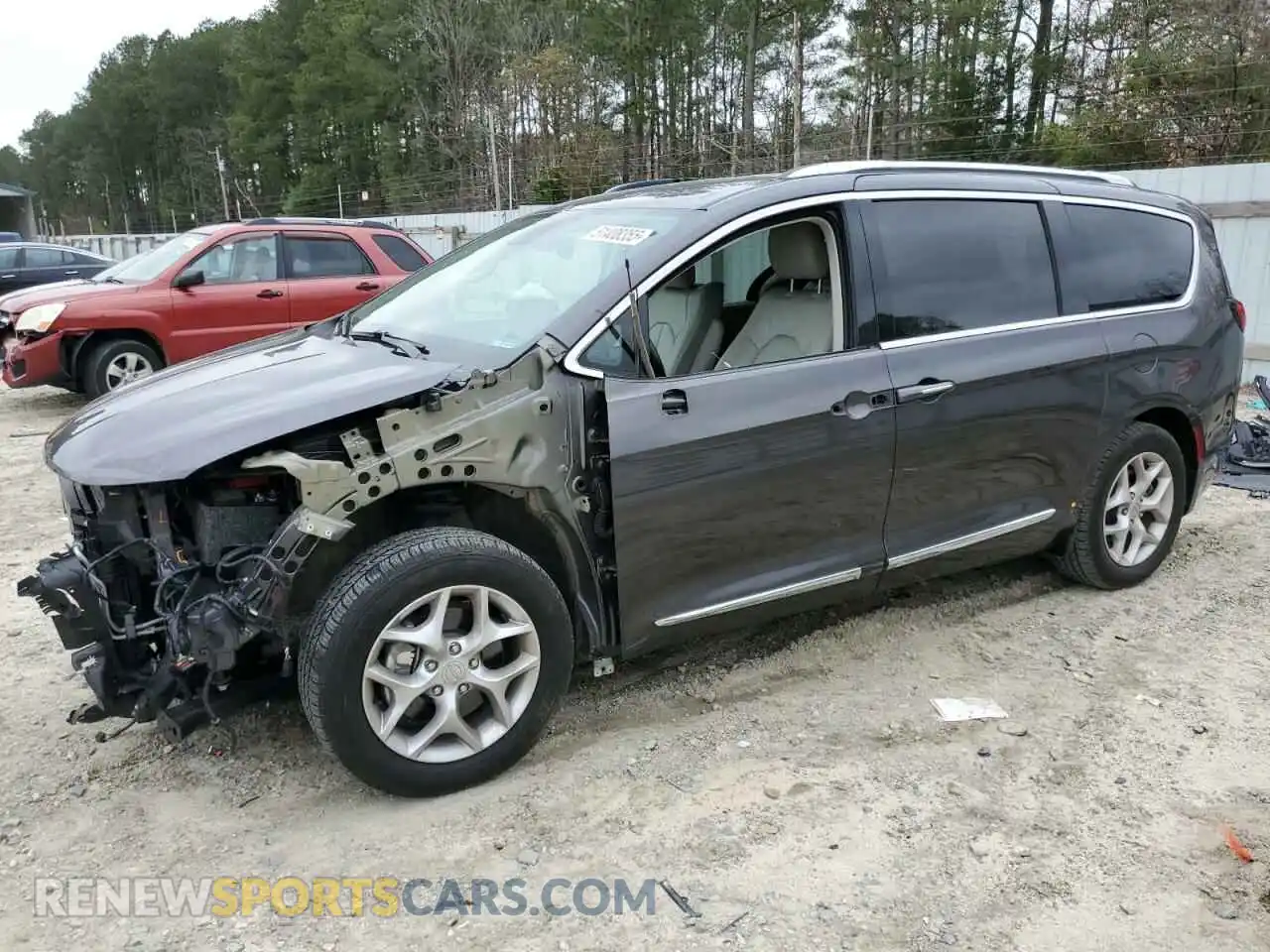 1 Photograph of a damaged car 2C4RC1EGXKR550860 CHRYSLER PACIFICA 2019