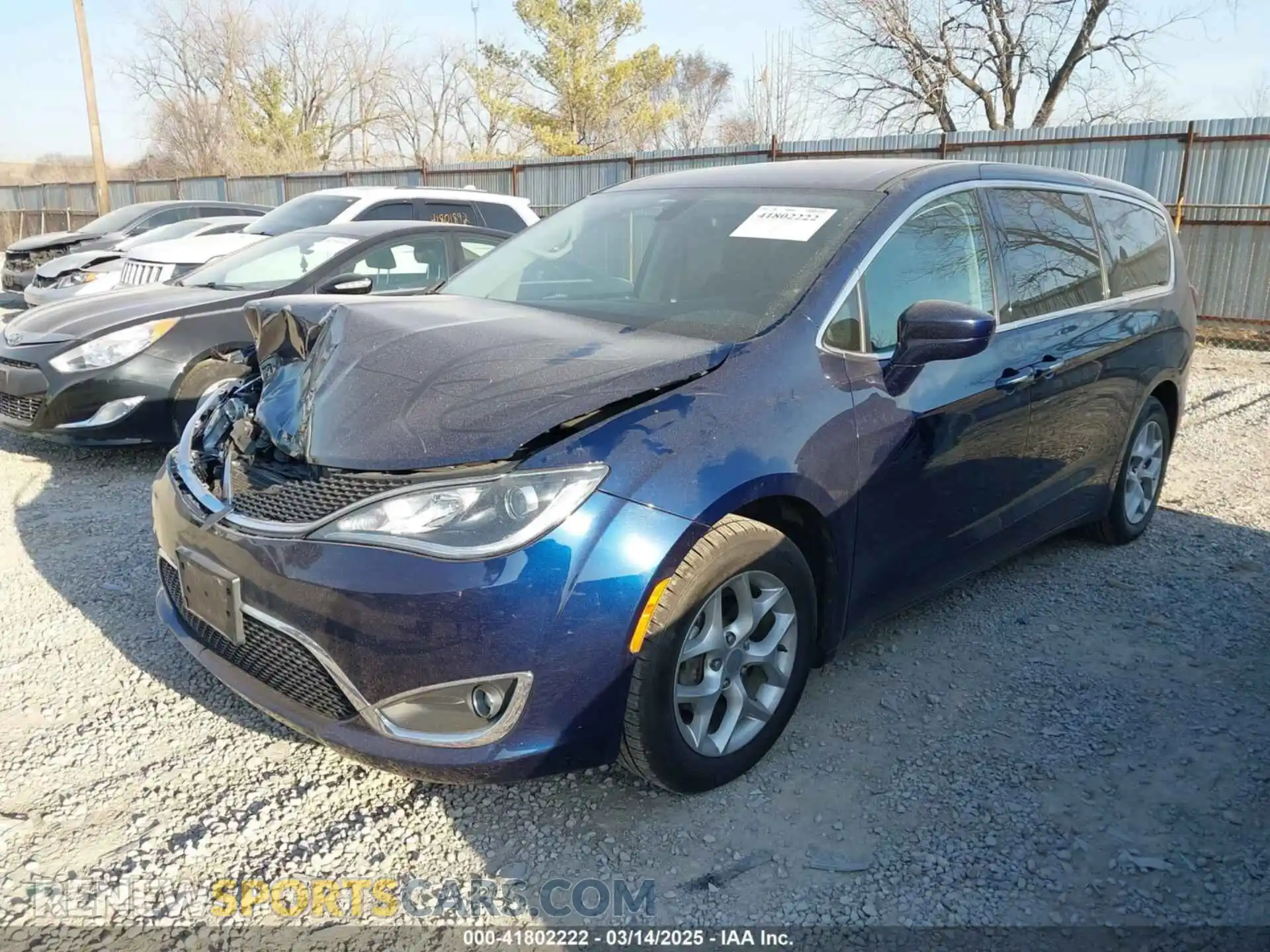 2 Photograph of a damaged car 2C4RC1FG1KR582207 CHRYSLER PACIFICA 2019
