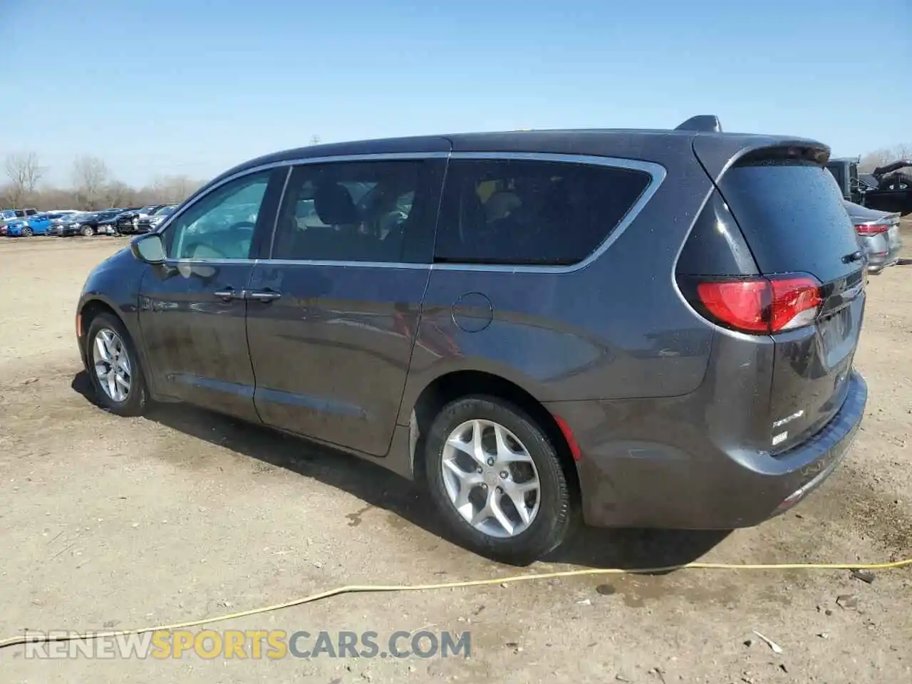 2 Фотография поврежденного автомобиля 2C4RC1FG1KR629946 CHRYSLER PACIFICA 2019