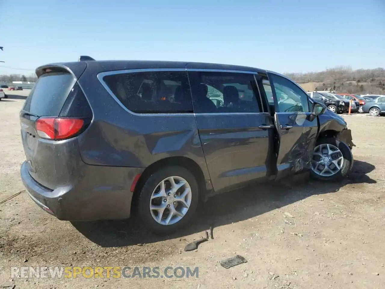 3 Фотография поврежденного автомобиля 2C4RC1FG1KR629946 CHRYSLER PACIFICA 2019