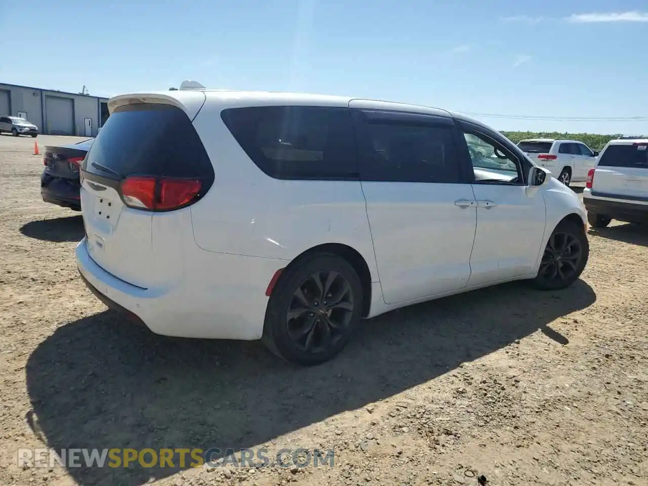 3 Photograph of a damaged car 2C4RC1FG4KR734142 CHRYSLER PACIFICA 2019