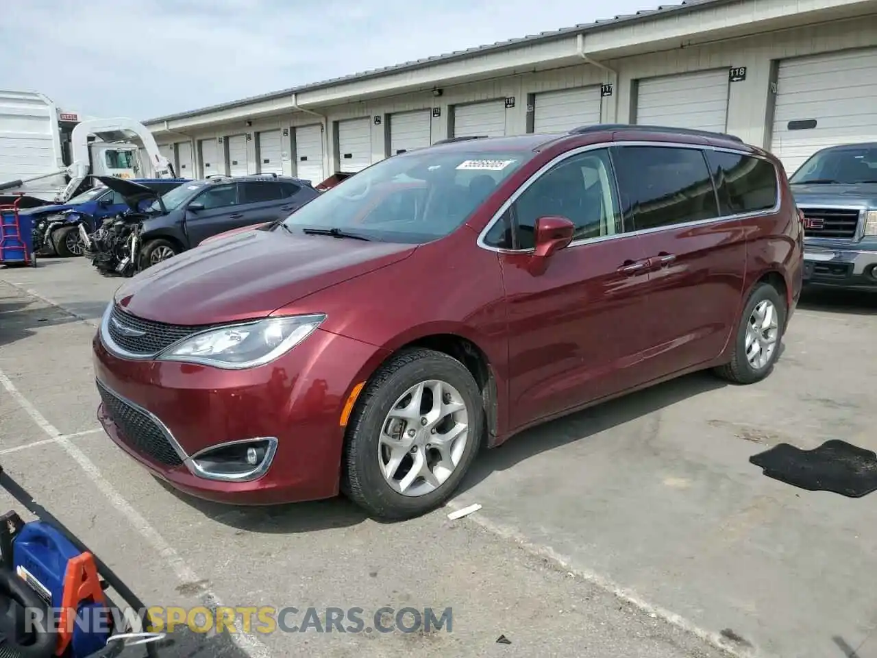 1 Photograph of a damaged car 2C4RC1FG5KR605035 CHRYSLER PACIFICA 2019