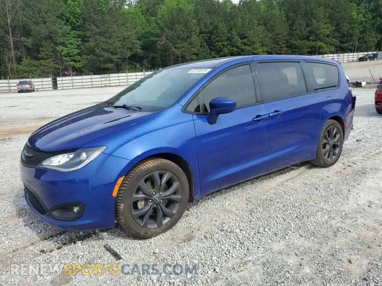 1 Photograph of a damaged car 2C4RC1FG5KR732819 CHRYSLER PACIFICA 2019