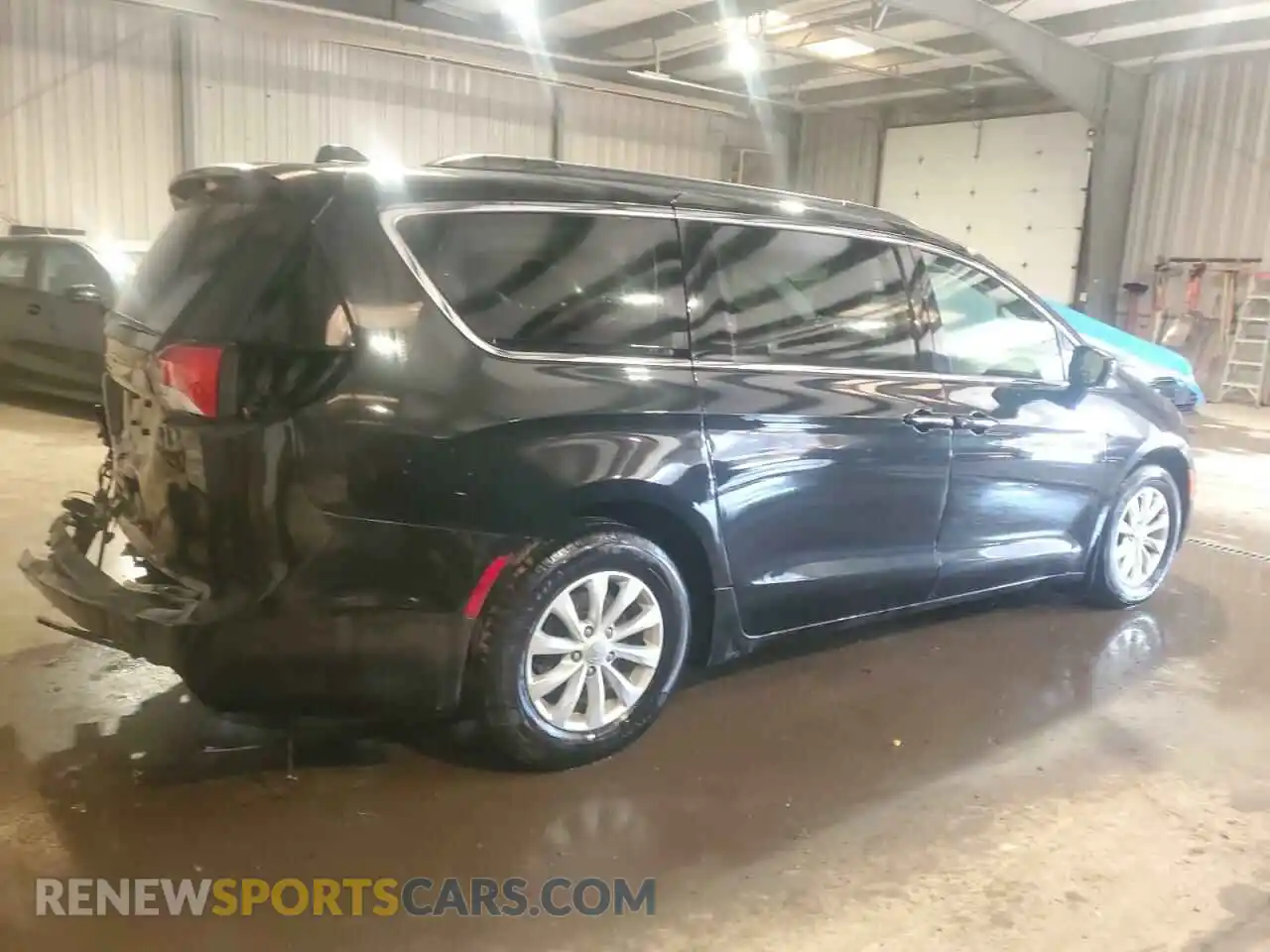 3 Photograph of a damaged car 2C4RC1FG8KR679002 CHRYSLER PACIFICA 2019