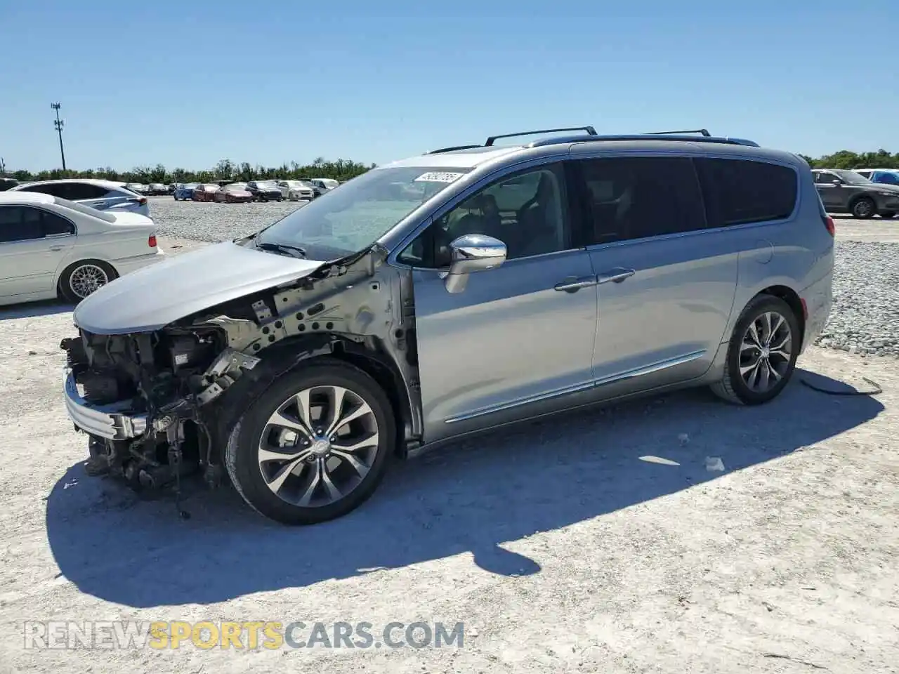 1 Photograph of a damaged car 2C4RC1GG1KR525567 CHRYSLER PACIFICA 2019