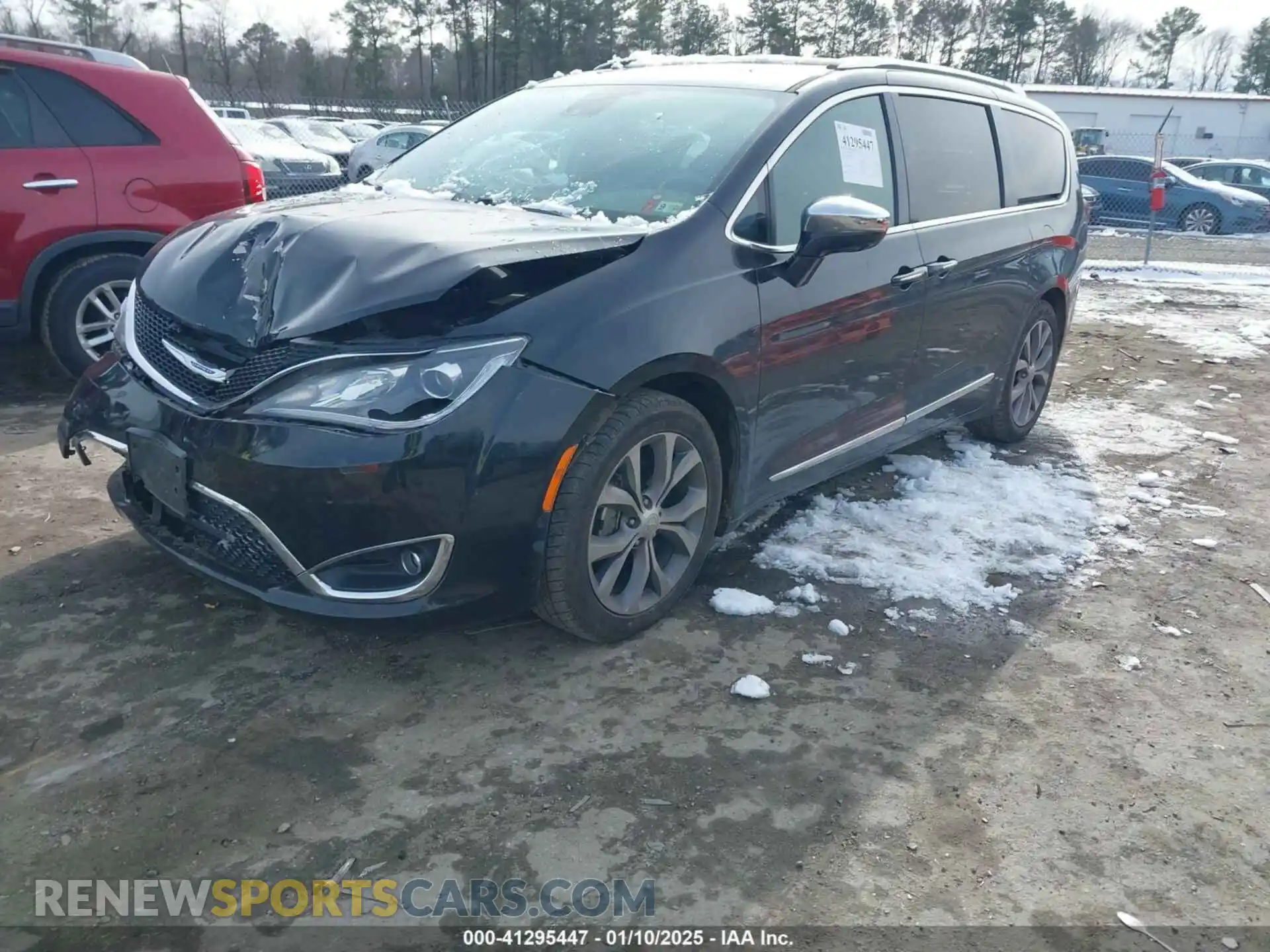 2 Photograph of a damaged car 2C4RC1GG4KR549958 CHRYSLER PACIFICA 2019