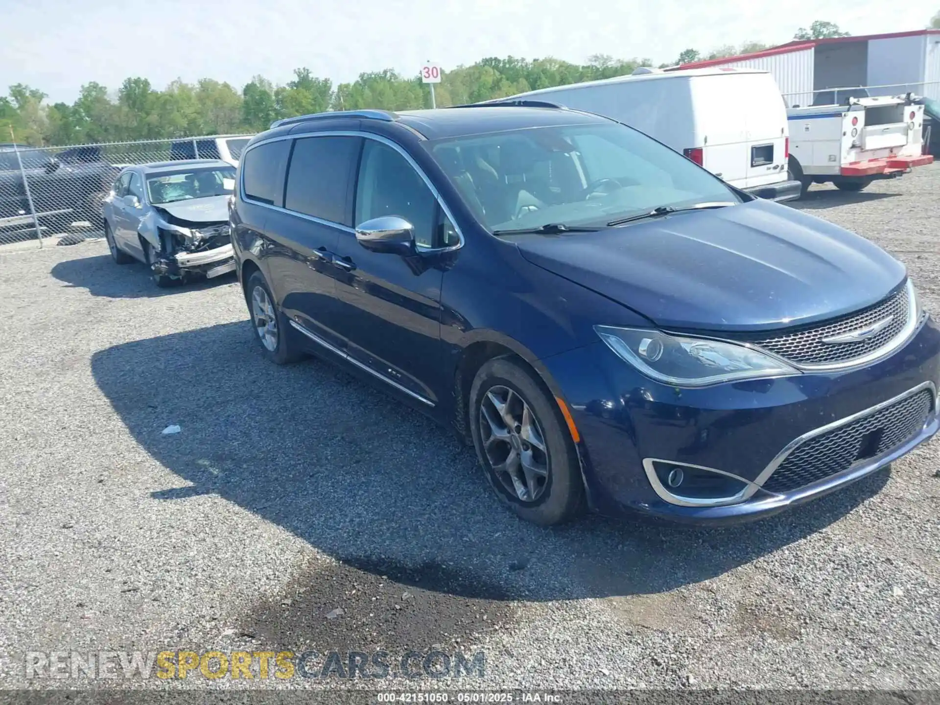 1 Photograph of a damaged car 2C4RC1GG4KR644178 CHRYSLER PACIFICA 2019