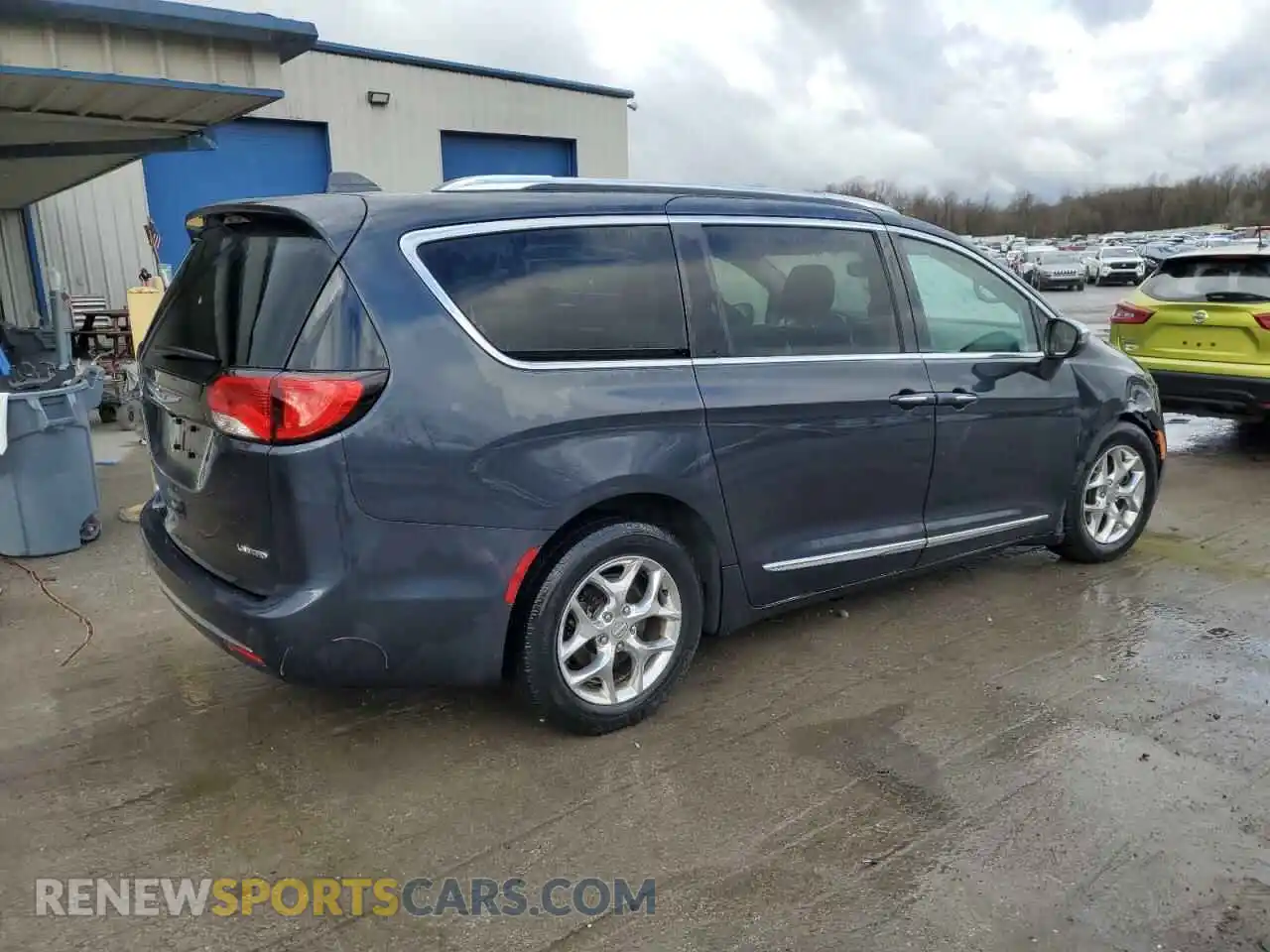 3 Photograph of a damaged car 2C4RC1GG4KR655553 CHRYSLER PACIFICA 2019