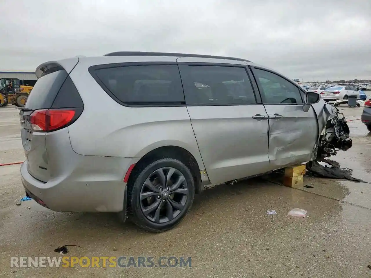 3 Photograph of a damaged car 2C4RC1GG7KR541692 CHRYSLER PACIFICA 2019