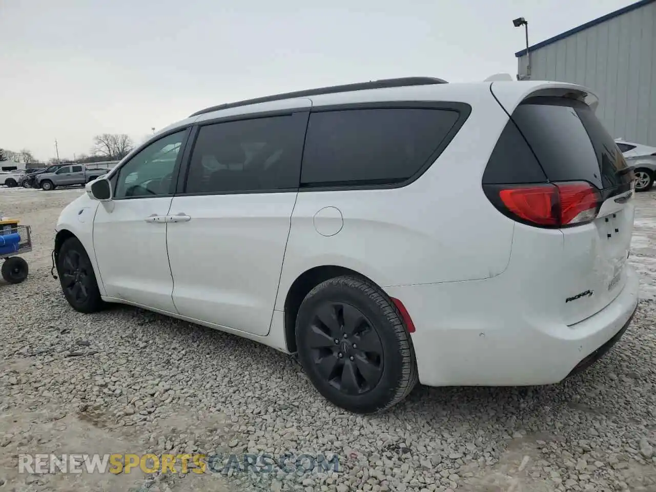 2 Photograph of a damaged car 2C4RC1N77KR532879 CHRYSLER PACIFICA 2019