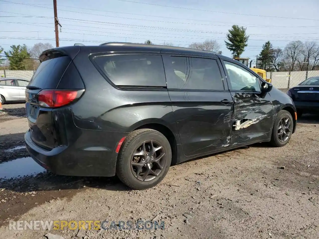 3 Photograph of a damaged car 2C4RC1BG0LR120678 CHRYSLER PACIFICA 2020
