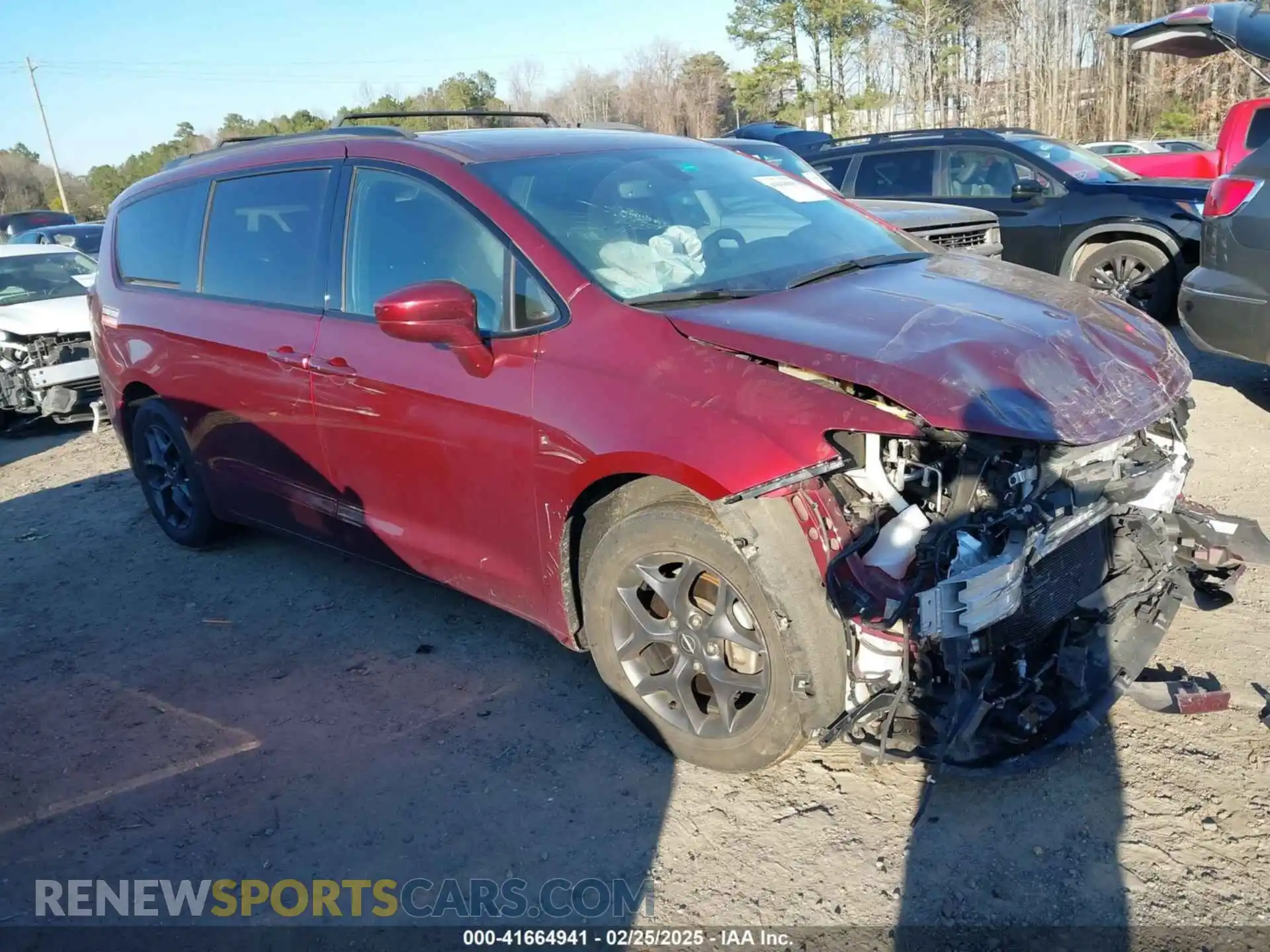 1 Photograph of a damaged car 2C4RC1BG0LR250170 CHRYSLER PACIFICA 2020