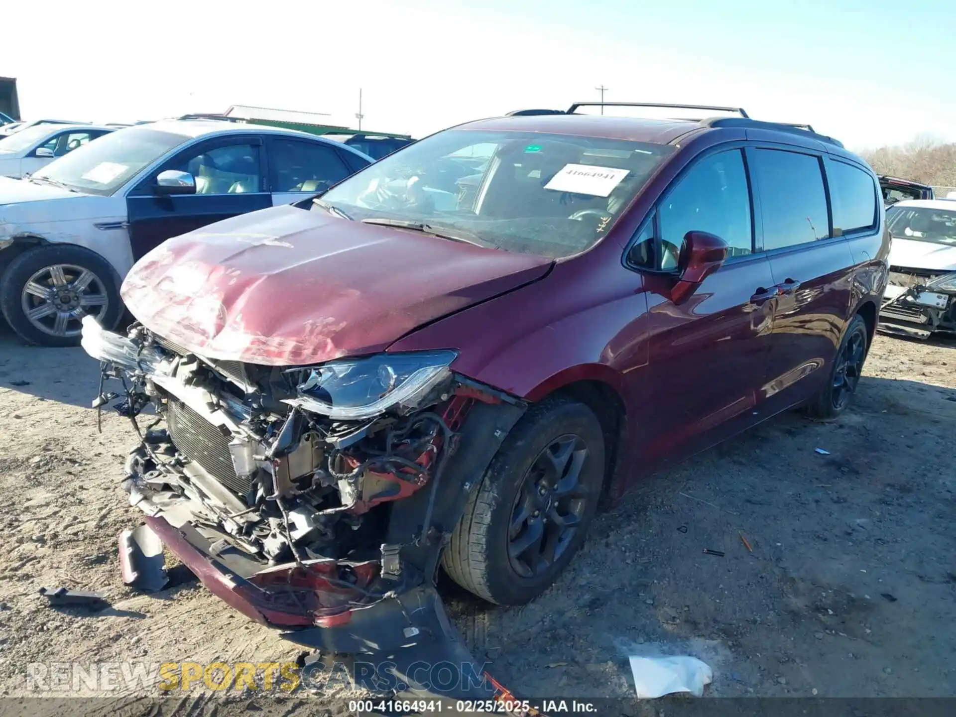 2 Photograph of a damaged car 2C4RC1BG0LR250170 CHRYSLER PACIFICA 2020